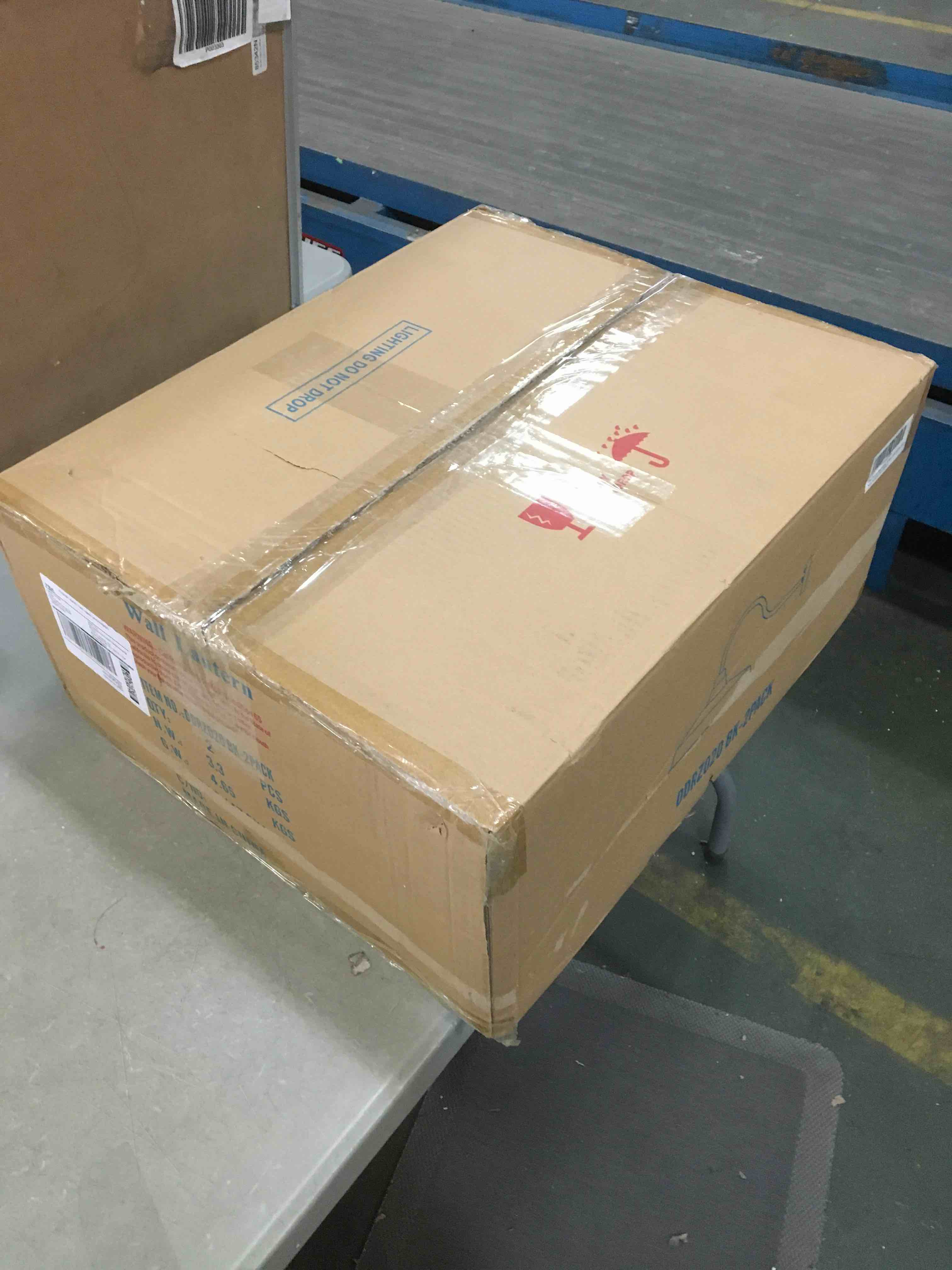 https://s3.amazonaws.com/lotting-images-prod/bidfta/BLU5341649_1703259186508.jpeg
