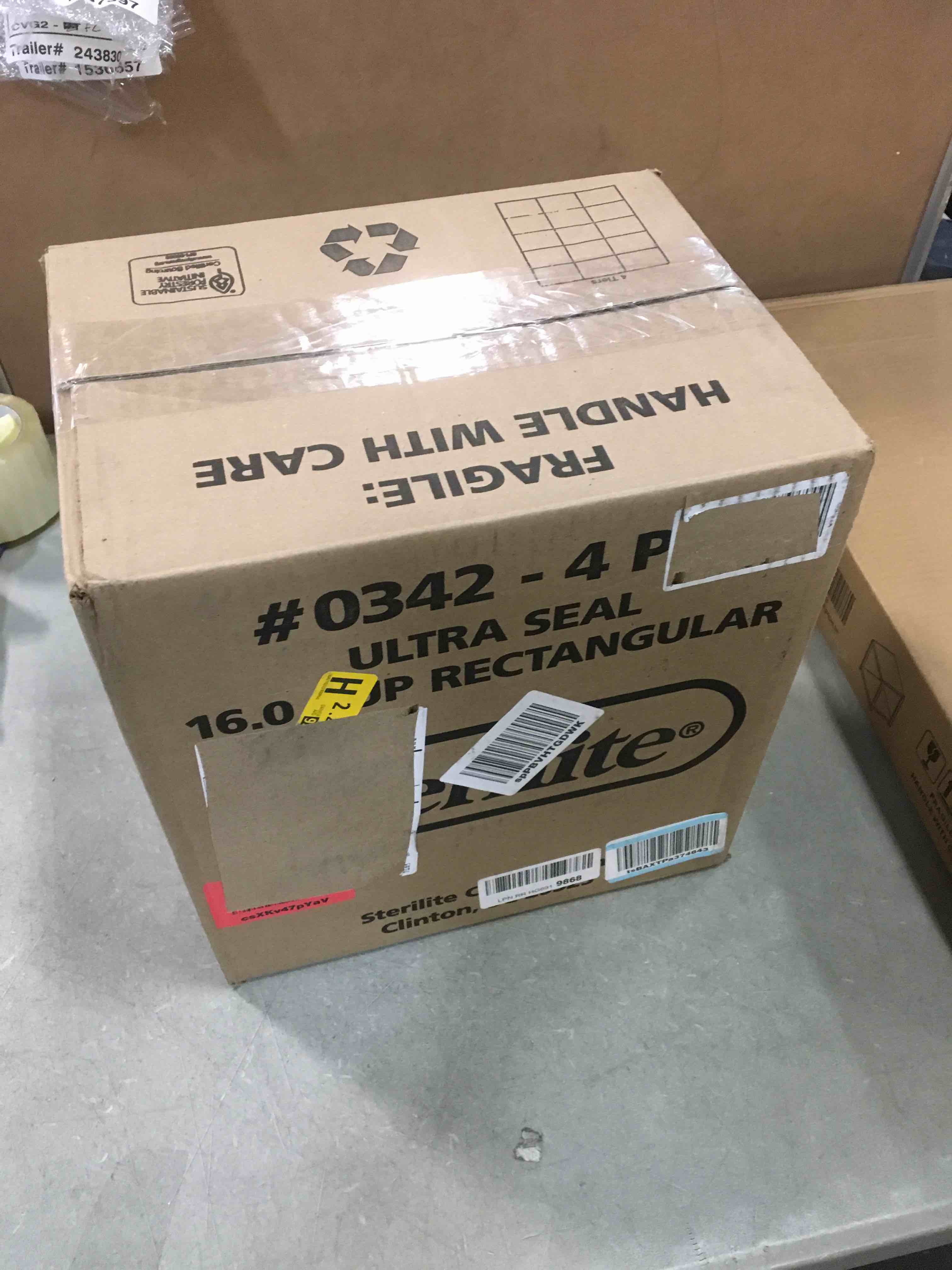 https://s3.amazonaws.com/lotting-images-prod/bidfta/BLU5341718_1703271116267.jpeg