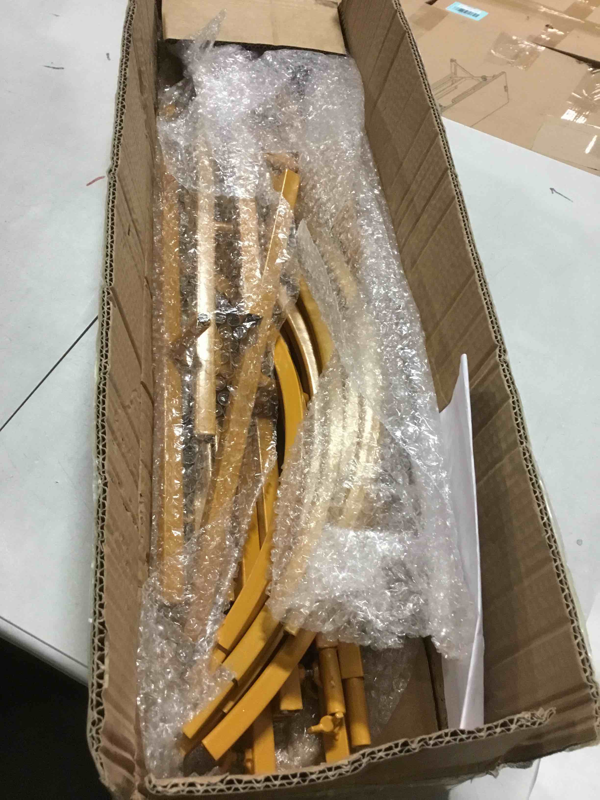 https://s3.amazonaws.com/lotting-images-prod/bidfta/BLU5342166_1702381770965.jpeg
