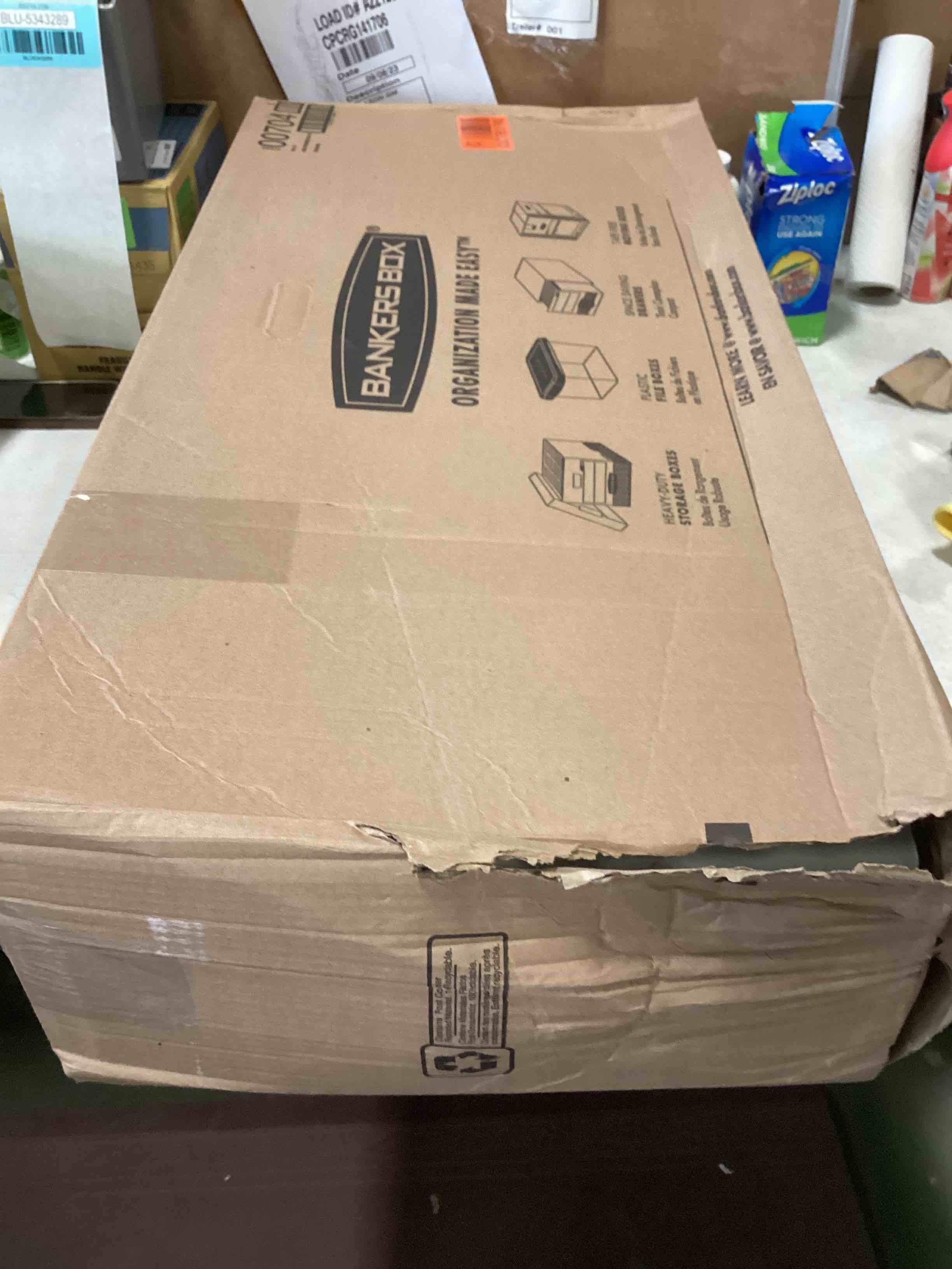 https://s3.amazonaws.com/lotting-images-prod/bidfta/BLU5343289_1702674155299.jpeg