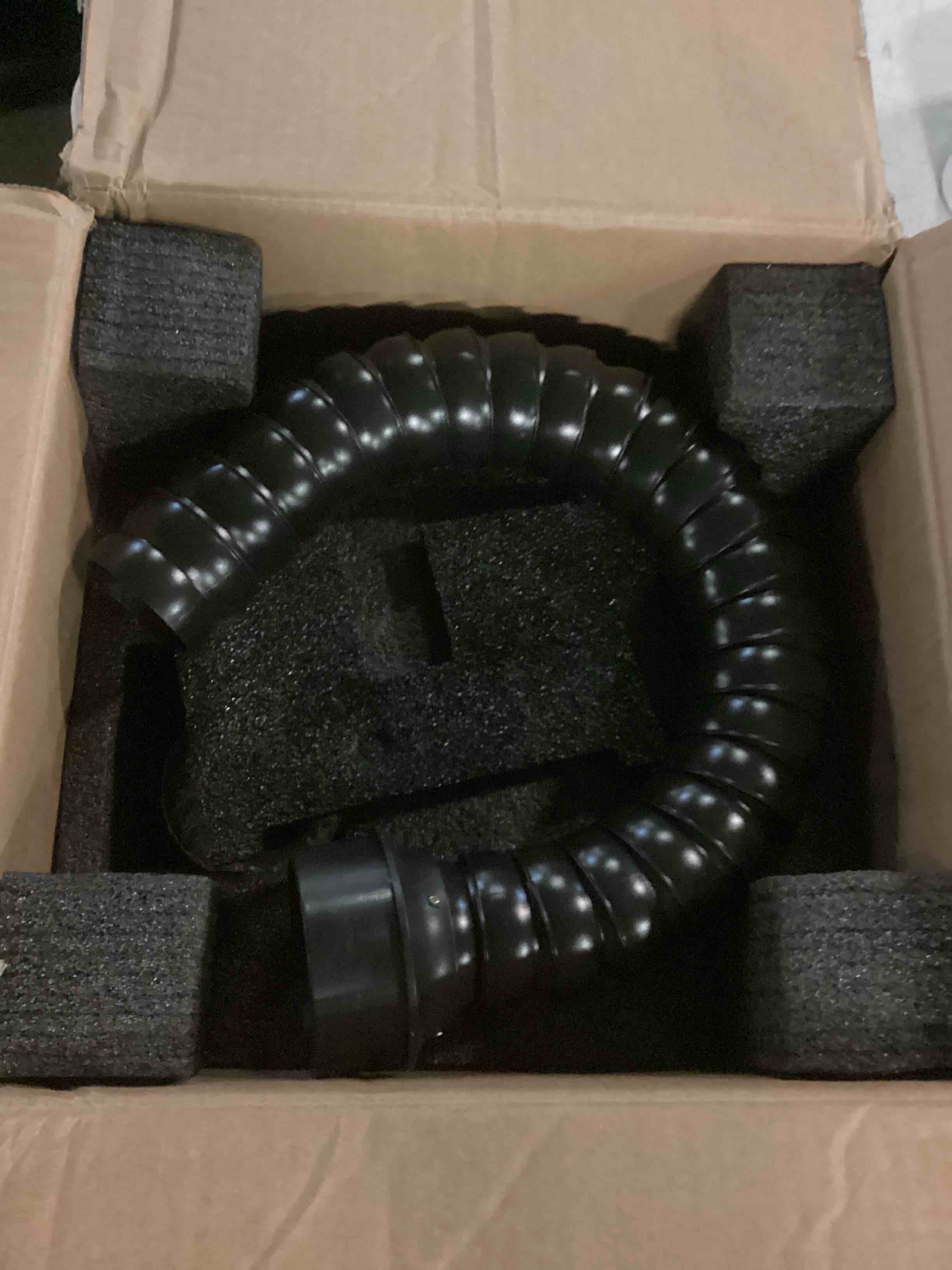 https://s3.amazonaws.com/lotting-images-prod/bidfta/BLU5343310_1702731143841.jpeg