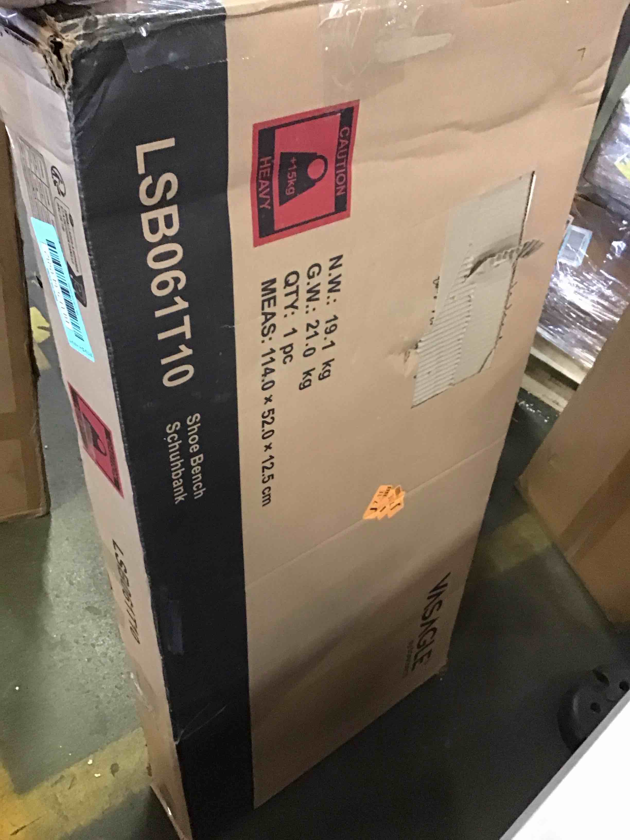 https://s3.amazonaws.com/lotting-images-prod/bidfta/BLU5343582_1702412950810.jpeg