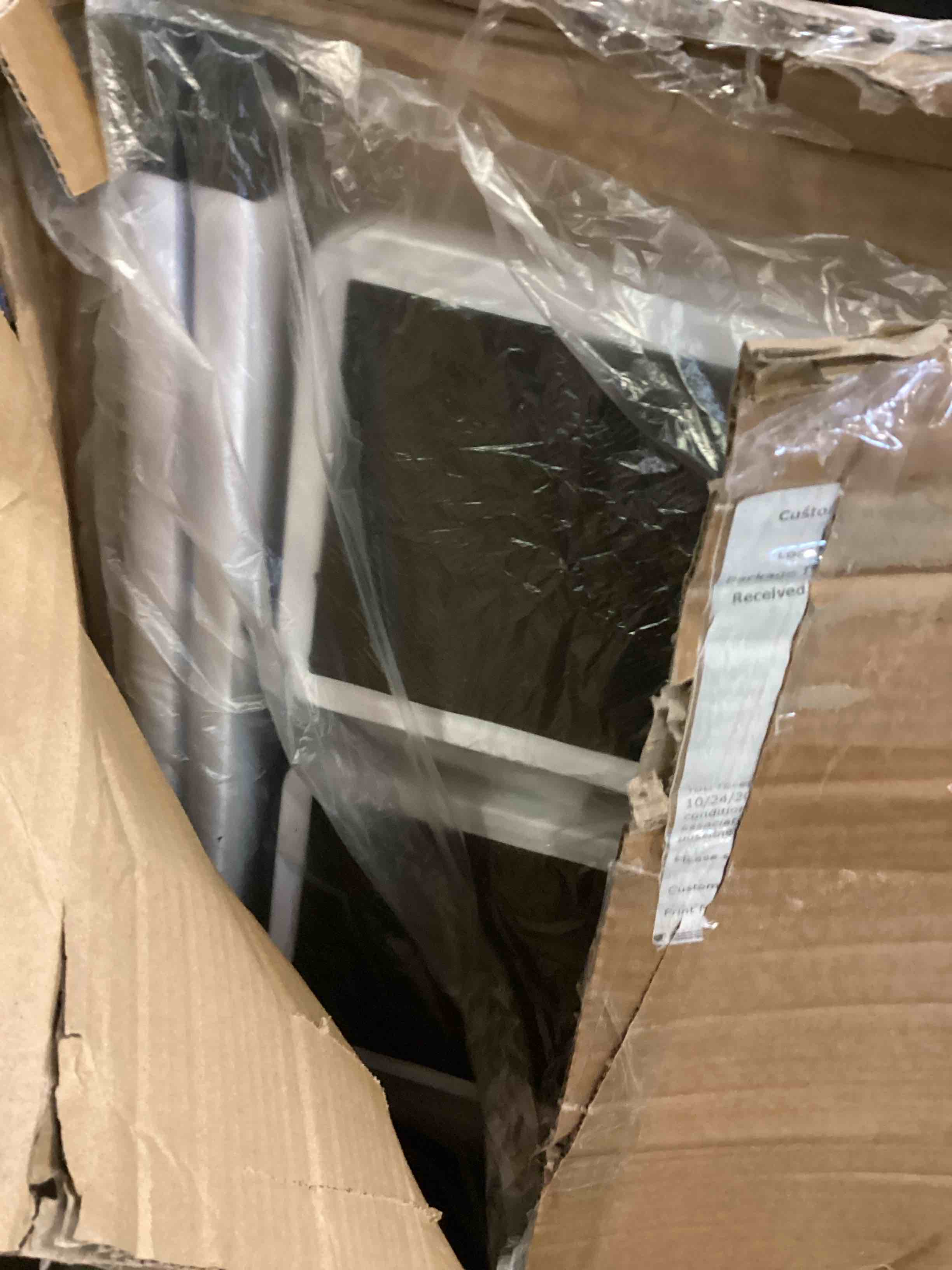 https://s3.amazonaws.com/lotting-images-prod/bidfta/BLU5343742_1702493696424.jpeg