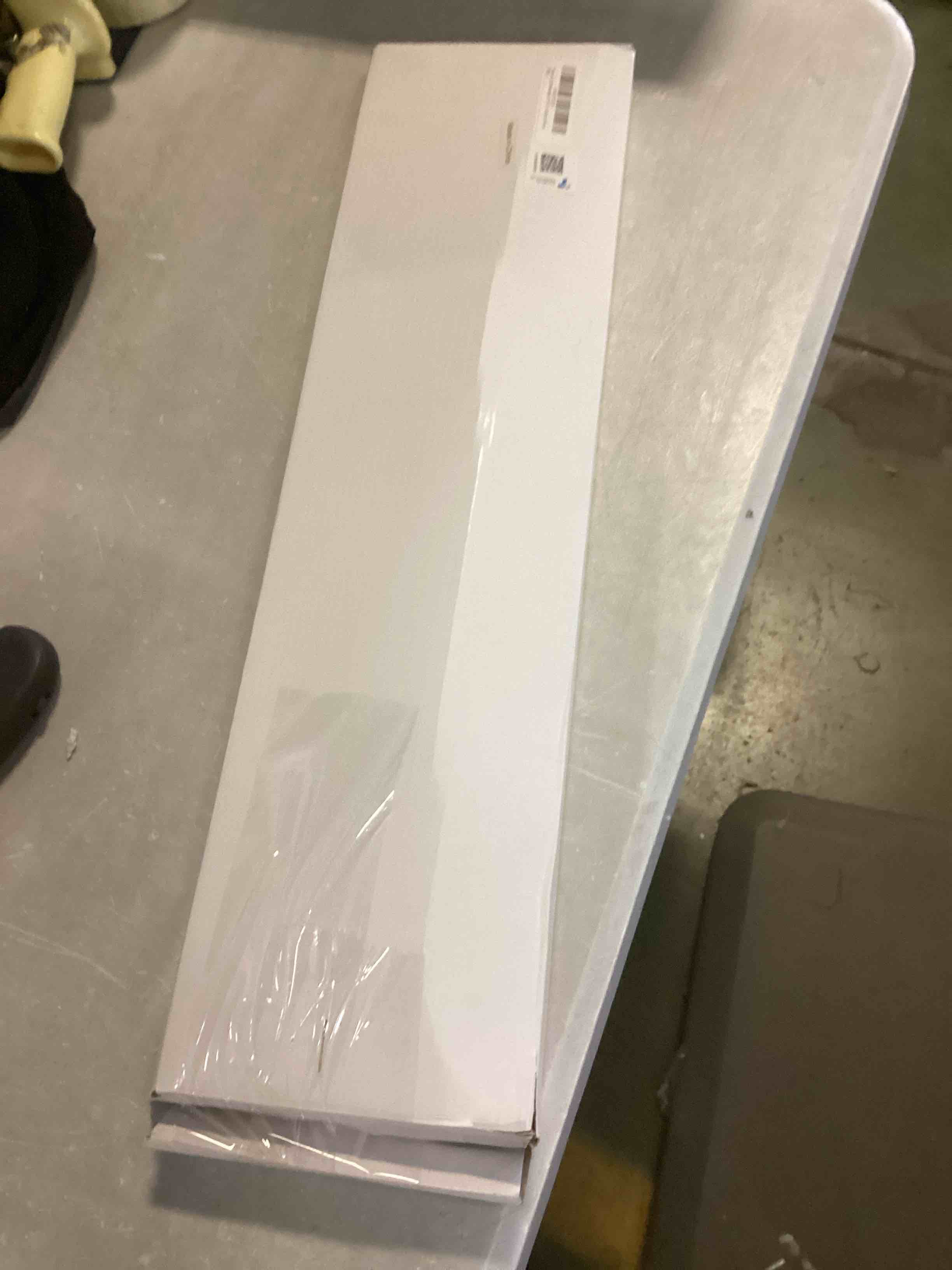 https://s3.amazonaws.com/lotting-images-prod/bidfta/BLU5343752_1702494626536.jpeg