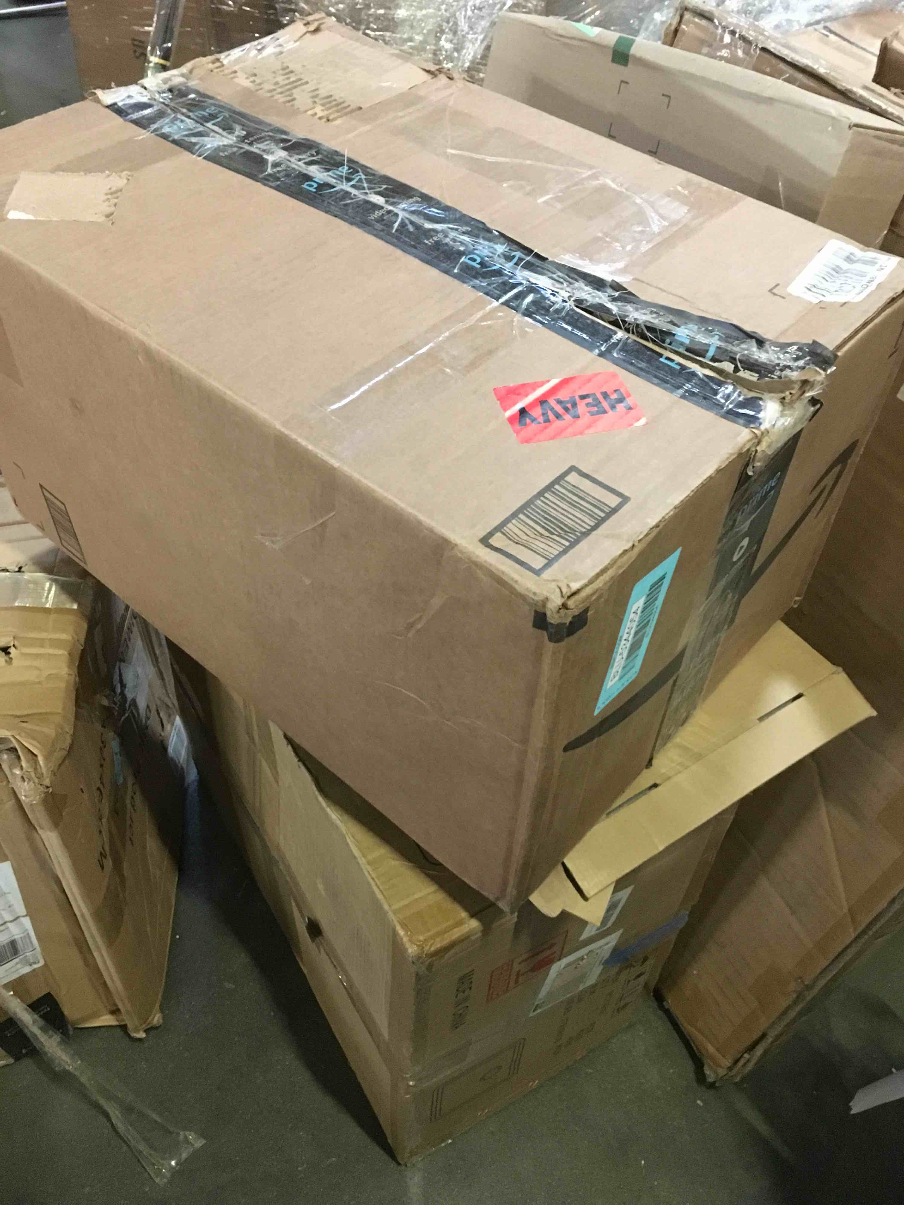 https://s3.amazonaws.com/lotting-images-prod/bidfta/BLU5344054_1702646888116.jpeg