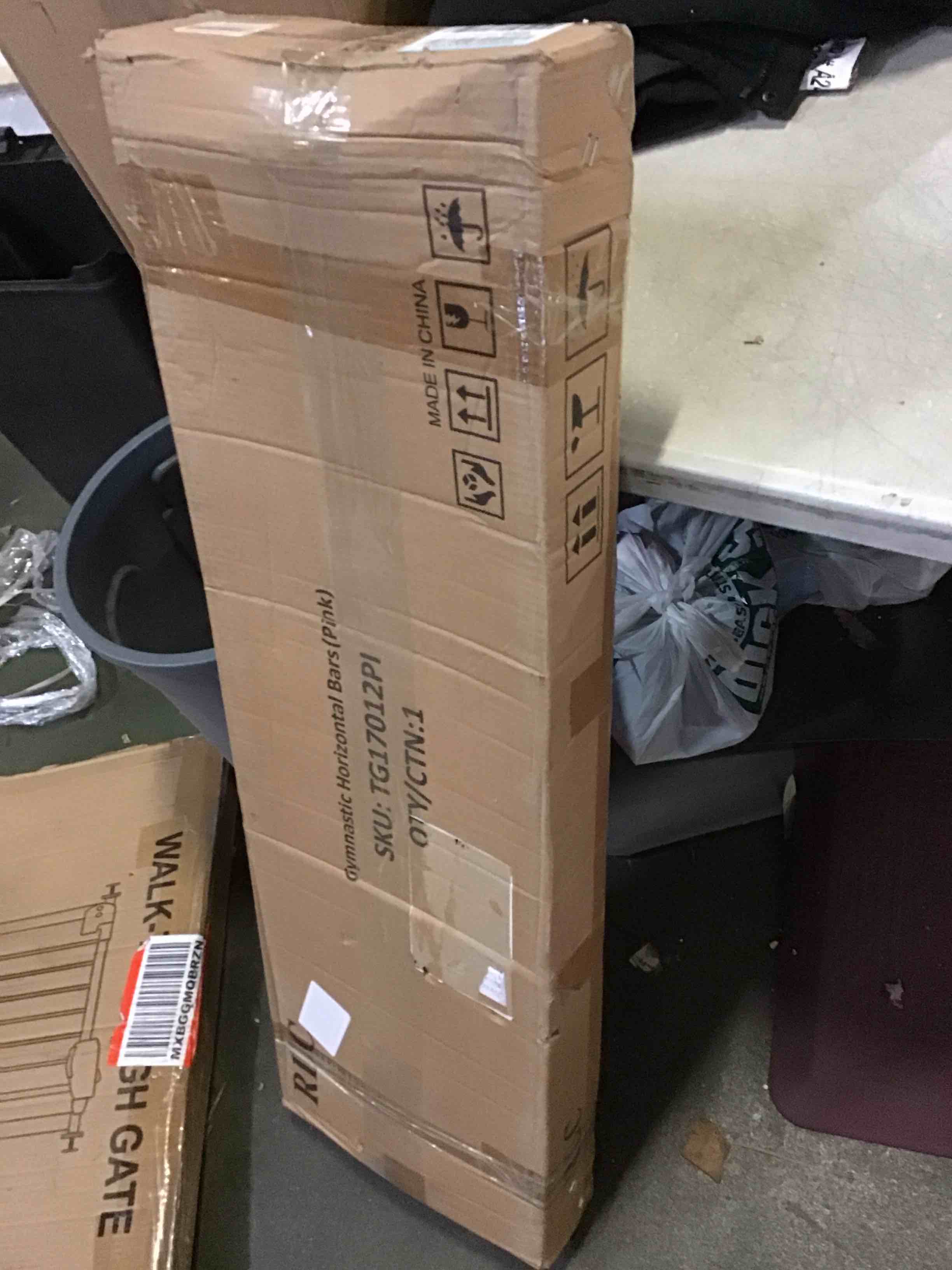 https://s3.amazonaws.com/lotting-images-prod/bidfta/BLU5344241_1702673304112.jpeg