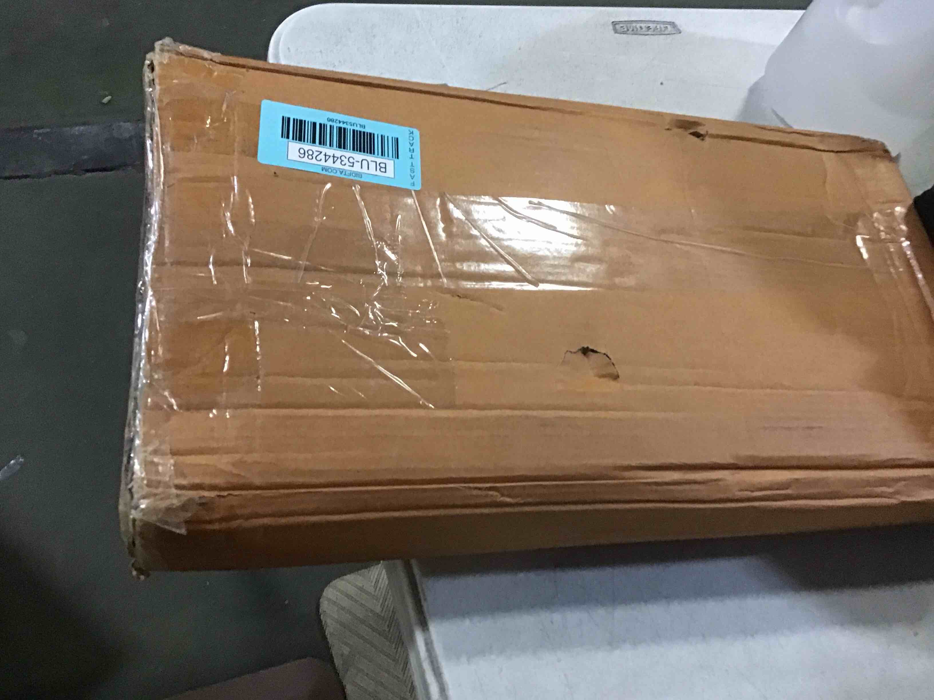 https://s3.amazonaws.com/lotting-images-prod/bidfta/BLU5344286_1702730848199.jpeg