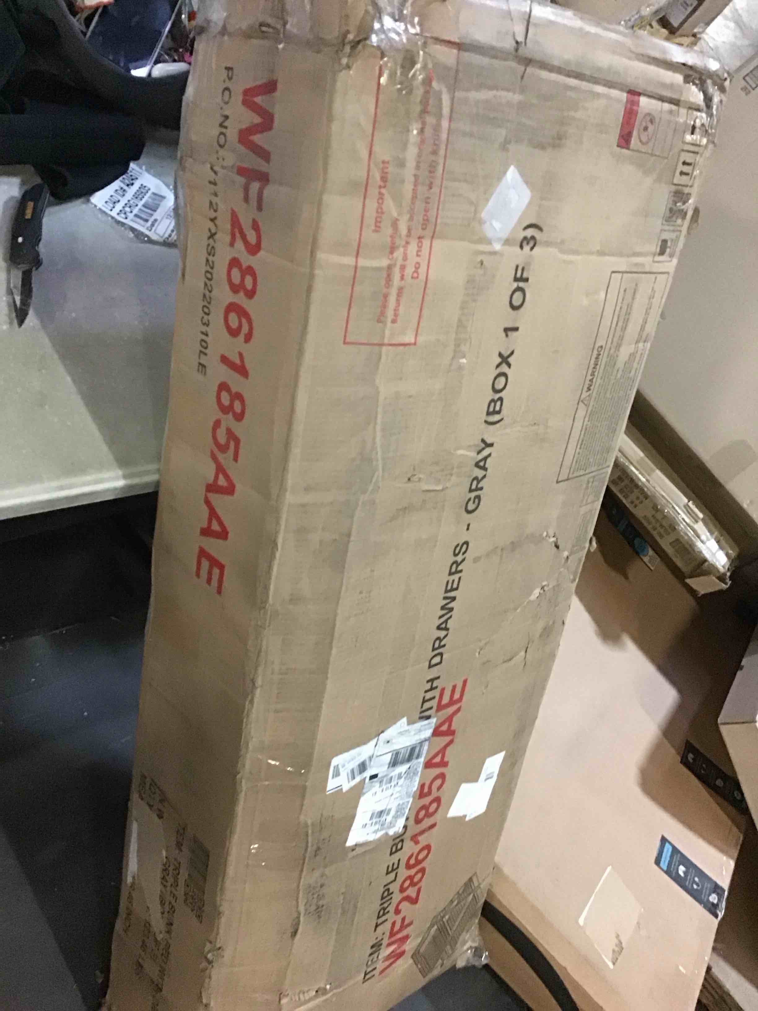 https://s3.amazonaws.com/lotting-images-prod/bidfta/BLU5344470_1702908483565.jpeg