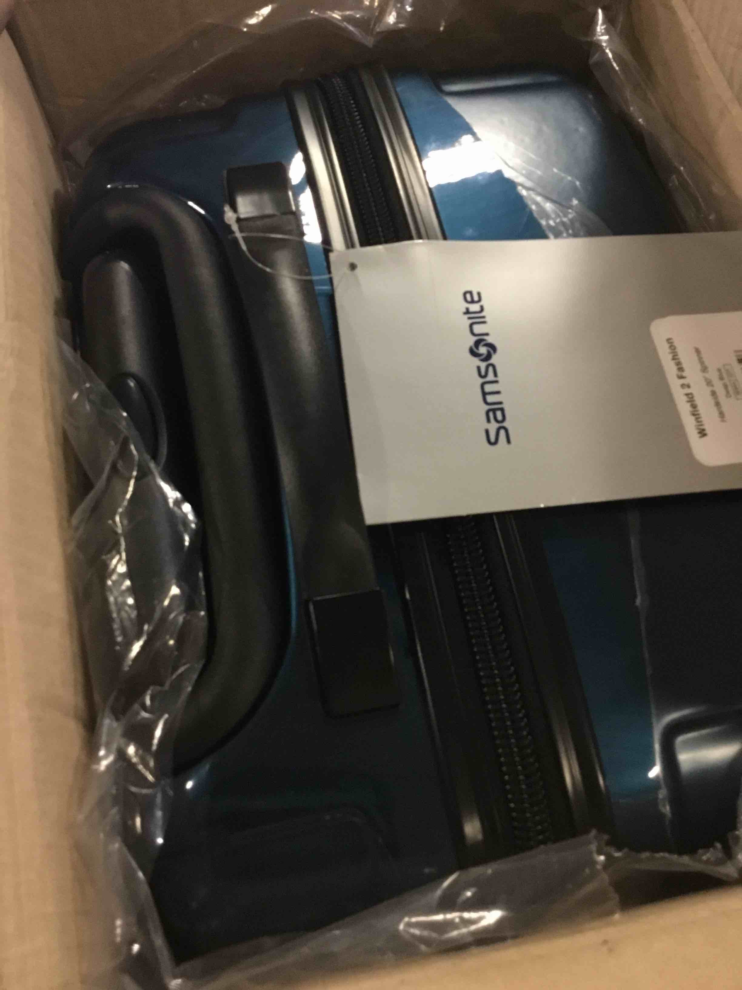 https://s3.amazonaws.com/lotting-images-prod/bidfta/BLU5344982_1702056067737.jpeg