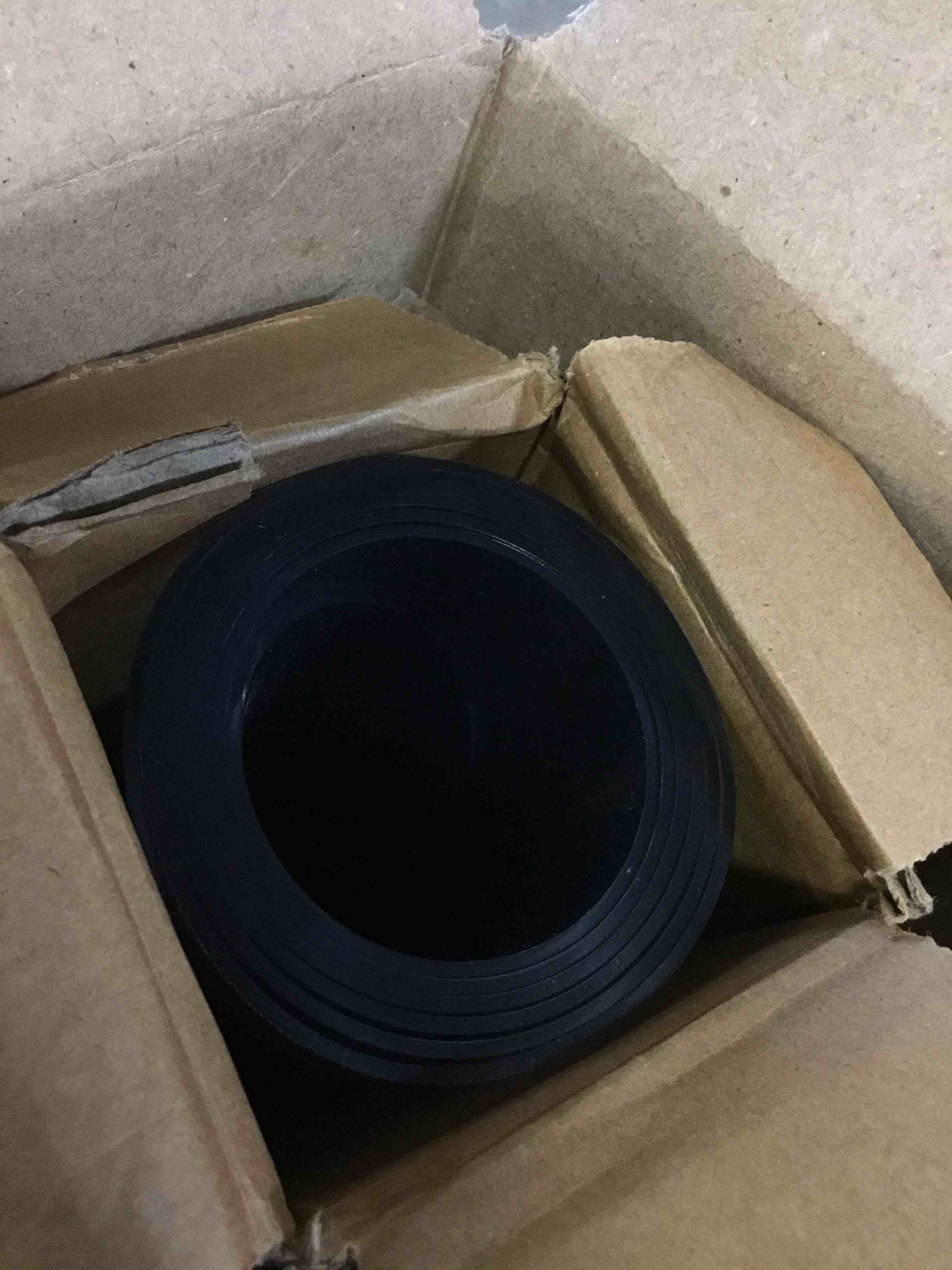 https://s3.amazonaws.com/lotting-images-prod/bidfta/BLU5345575_1702493306894.jpeg