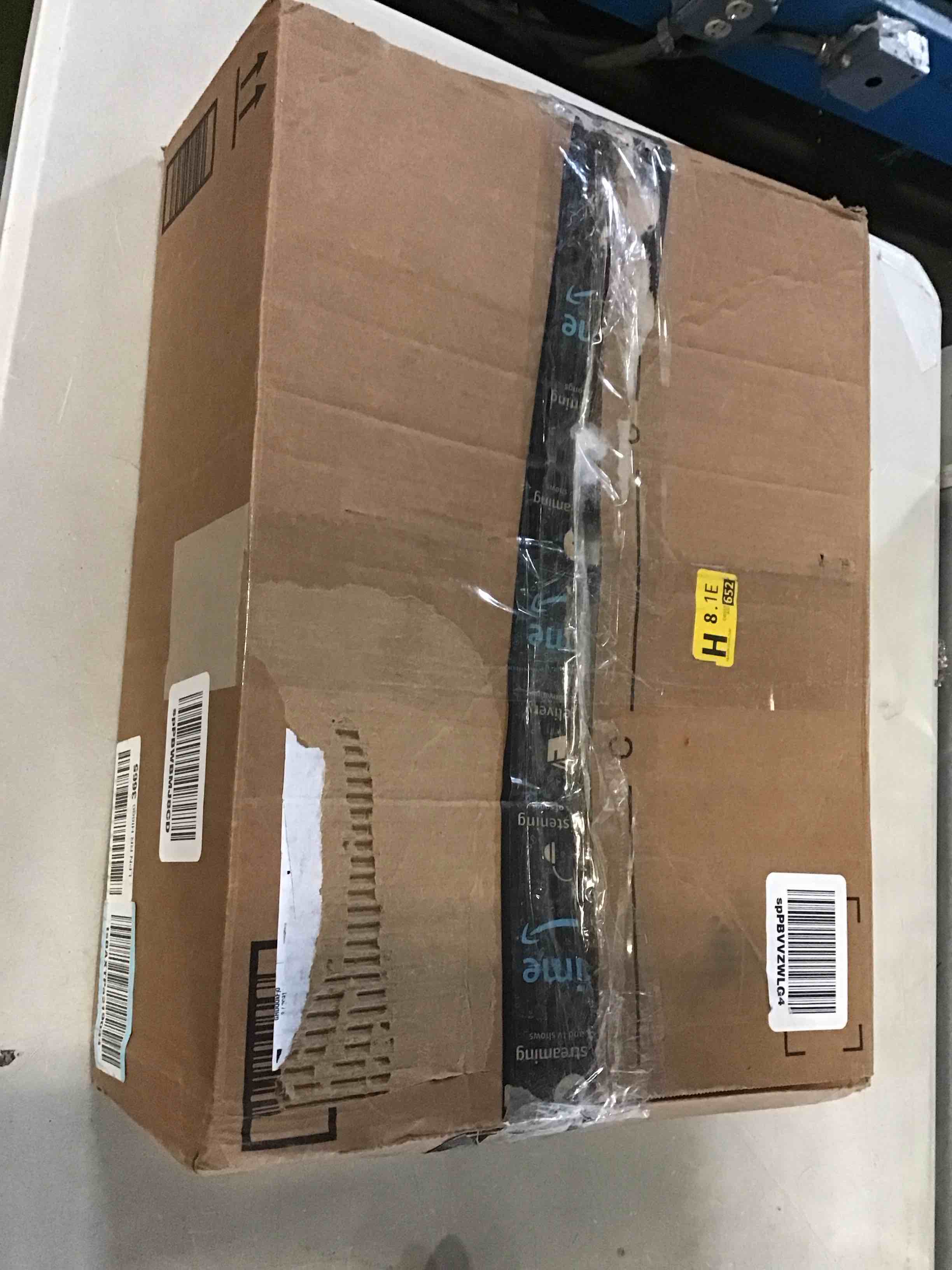 https://s3.amazonaws.com/lotting-images-prod/bidfta/BLU5346530_1701981068226.jpeg