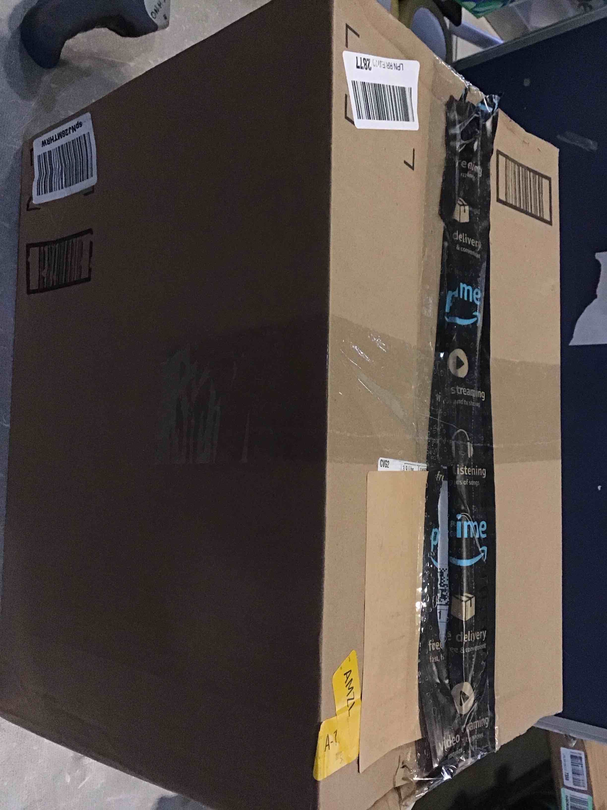 https://s3.amazonaws.com/lotting-images-prod/bidfta/BLU5346666_1702052858927.jpeg