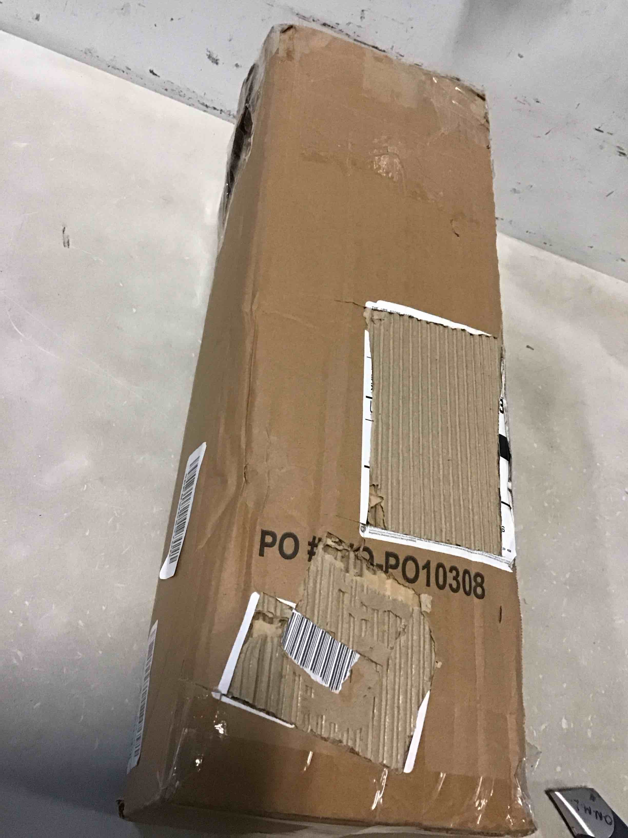 https://s3.amazonaws.com/lotting-images-prod/bidfta/BLU5346779_1702301191628.jpeg