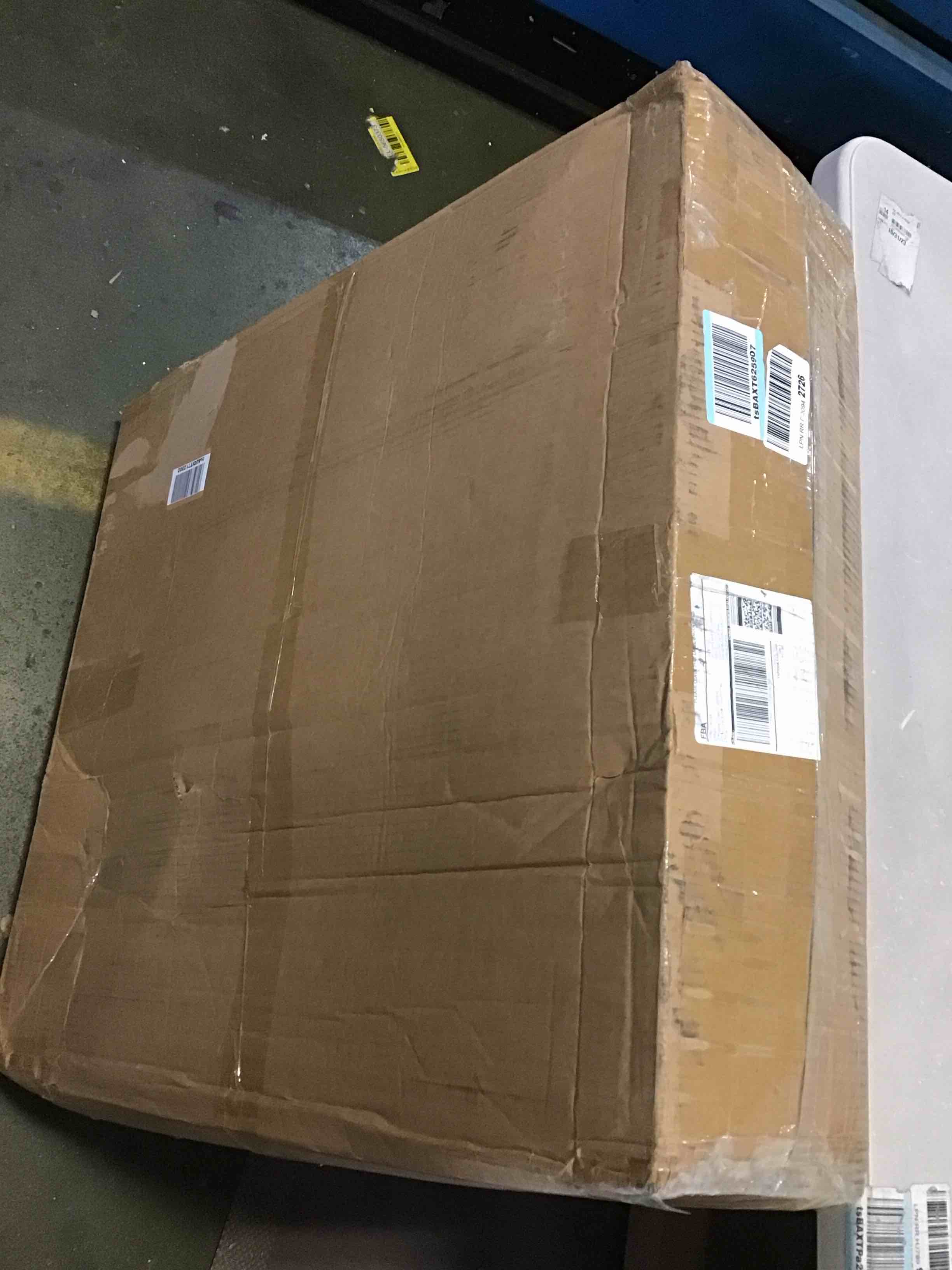 https://s3.amazonaws.com/lotting-images-prod/bidfta/BLU5346916_1702321550217.jpeg
