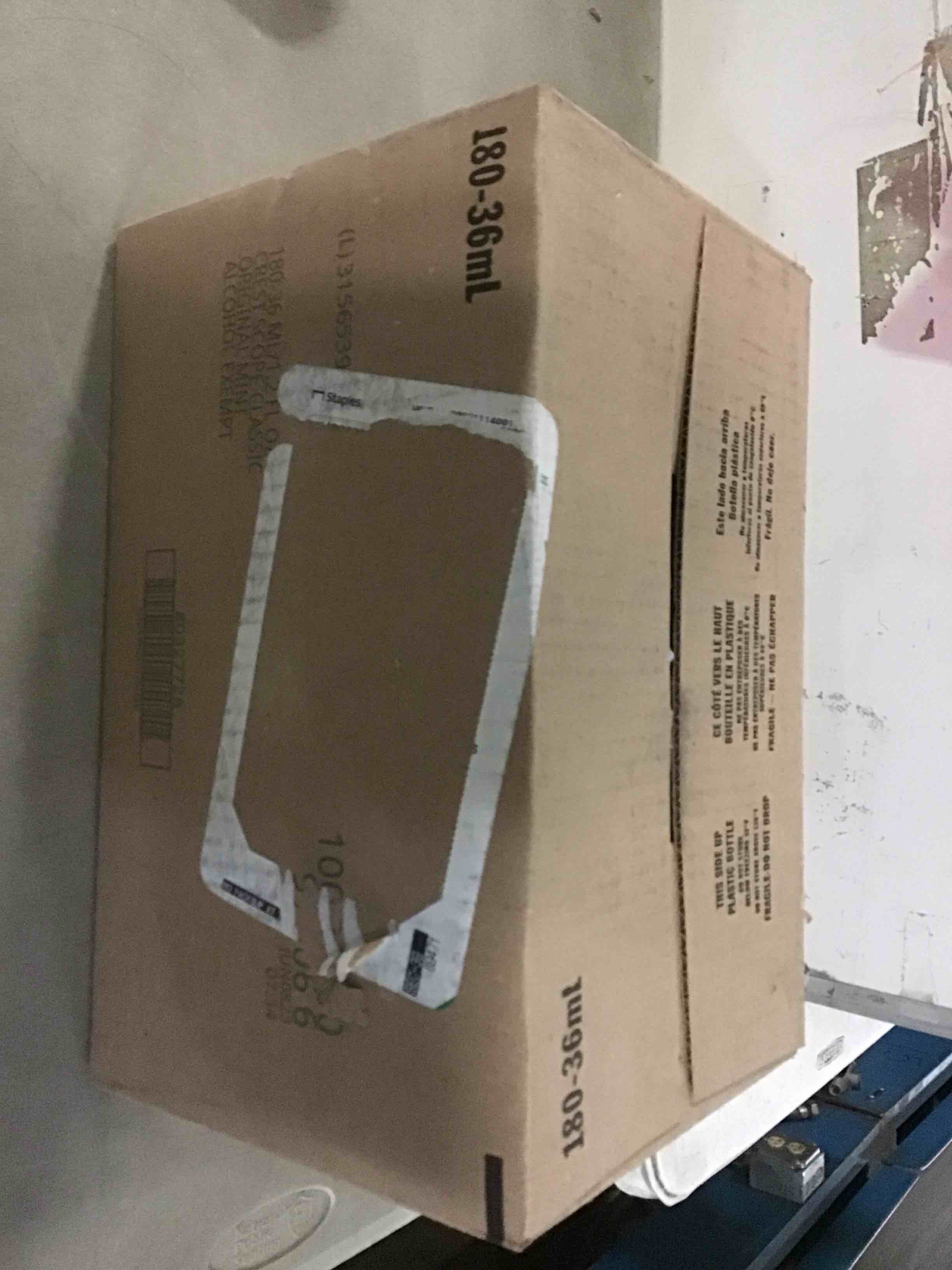 https://s3.amazonaws.com/lotting-images-prod/bidfta/BLU5347365_1702557240825.jpeg