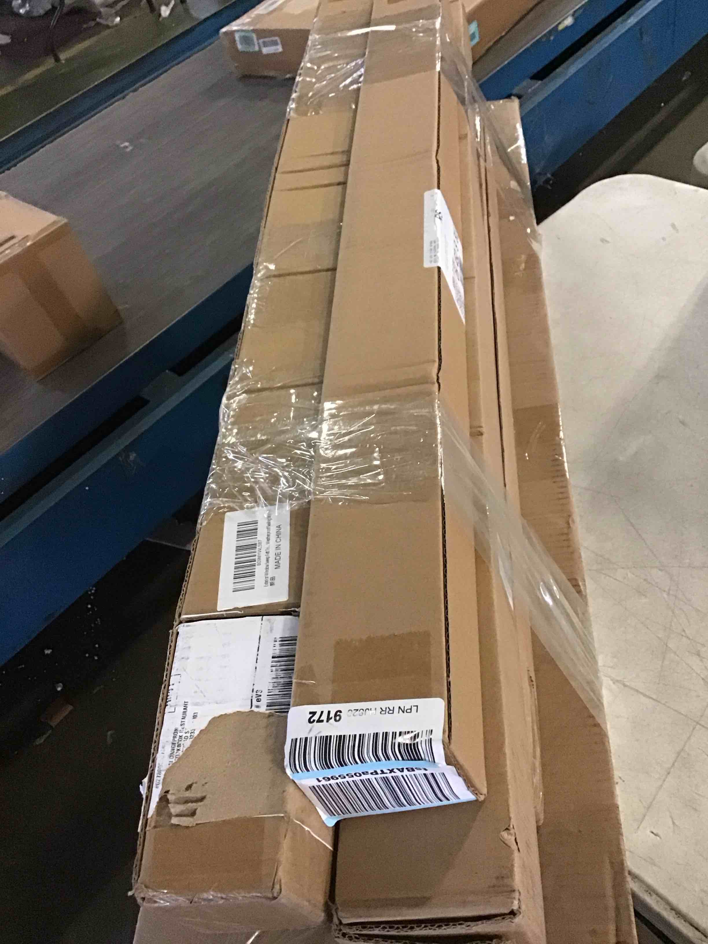 https://s3.amazonaws.com/lotting-images-prod/bidfta/BLU5347743_1702673084828.jpeg