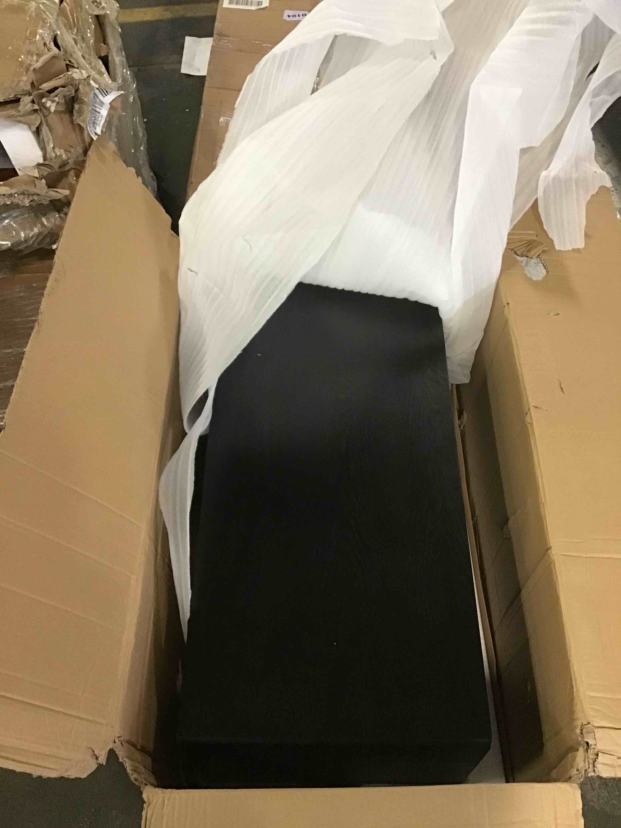 https://s3.amazonaws.com/lotting-images-prod/bidfta/BLU5348235_1703875053523.jpeg