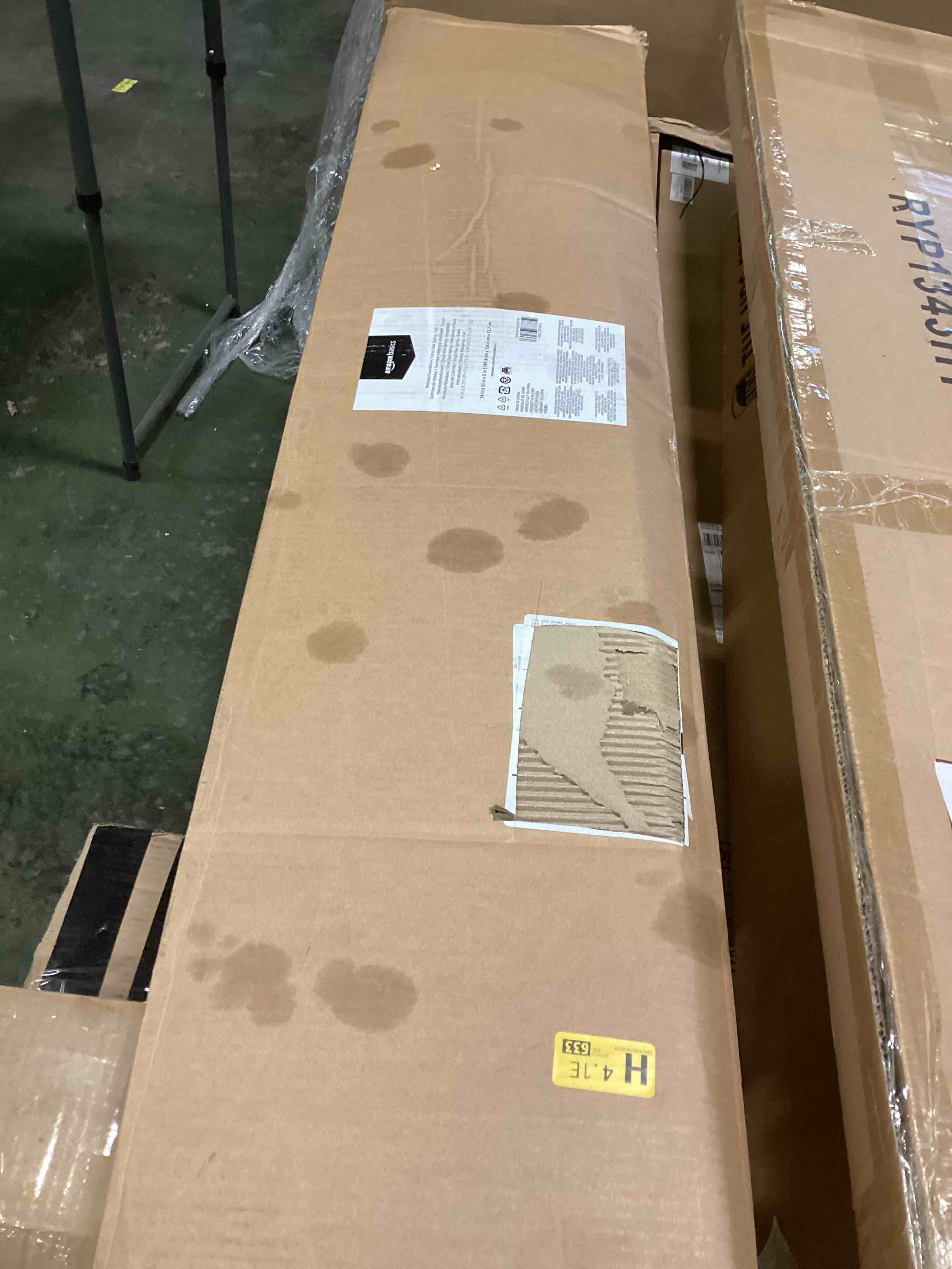 https://s3.amazonaws.com/lotting-images-prod/bidfta/BLU5348791_1704811474184.jpeg