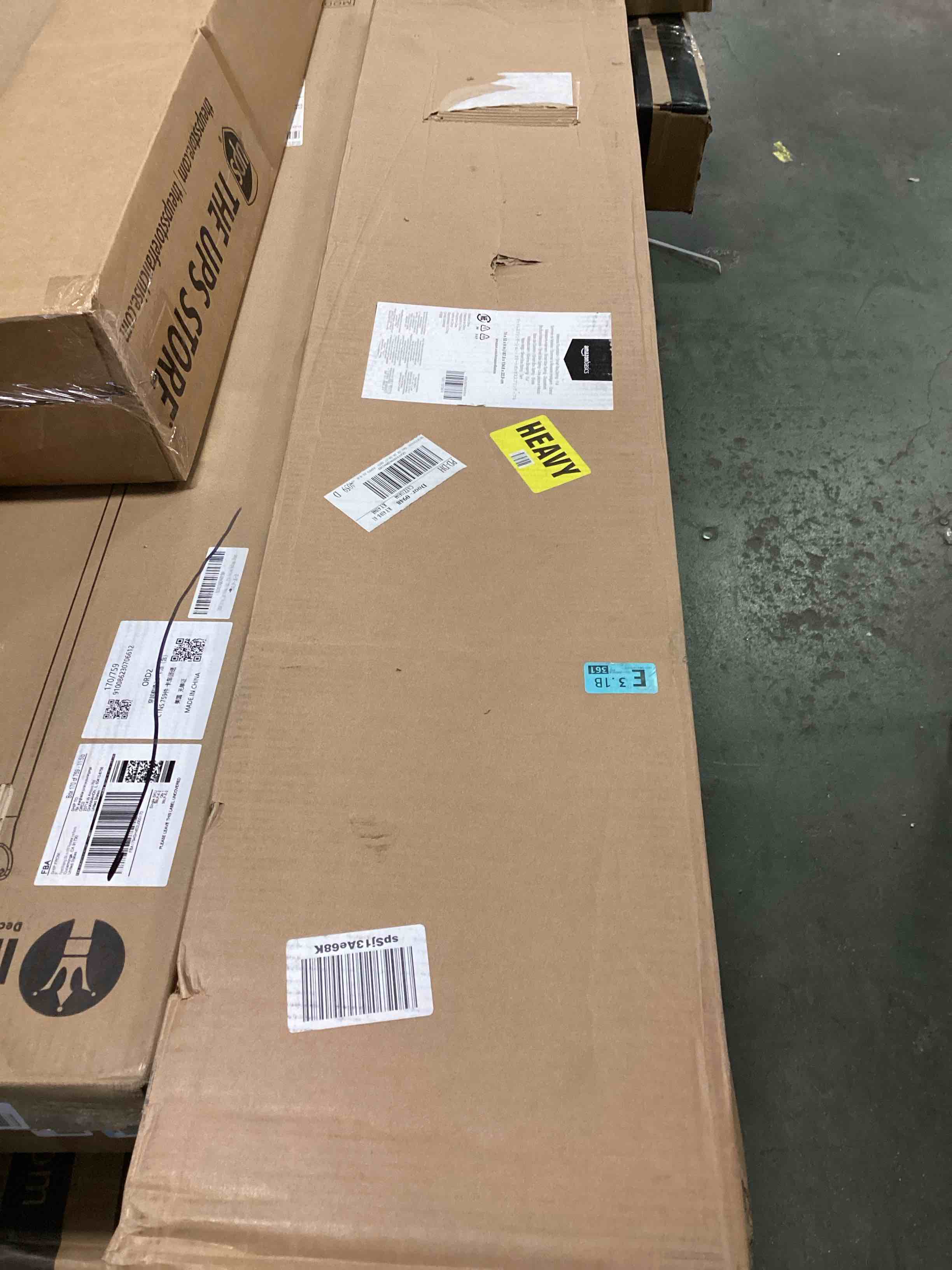 https://s3.amazonaws.com/lotting-images-prod/bidfta/BLU5348795_1704811992020.jpeg