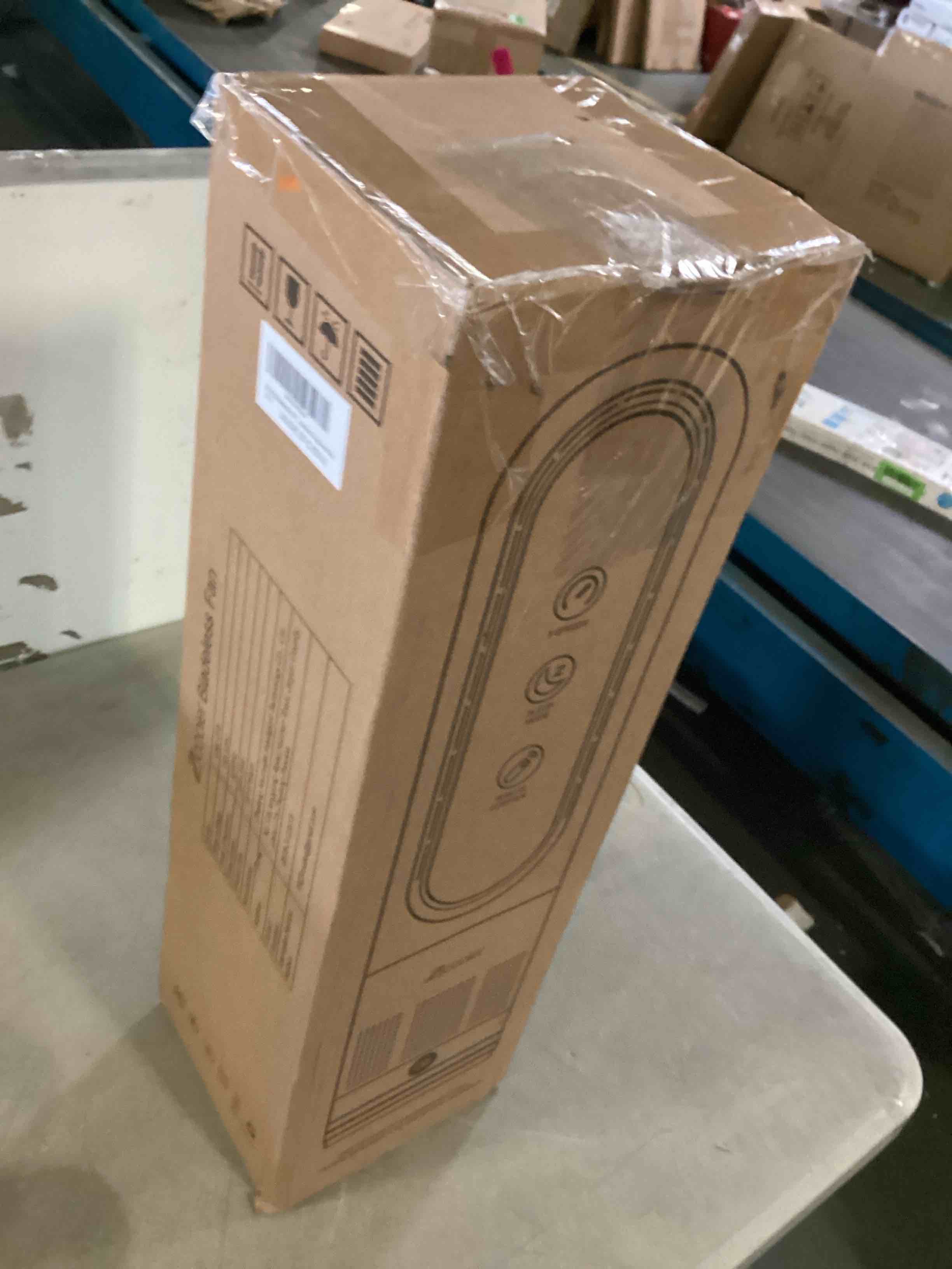 https://s3.amazonaws.com/lotting-images-prod/bidfta/BLU5350122_1702052611247.jpeg