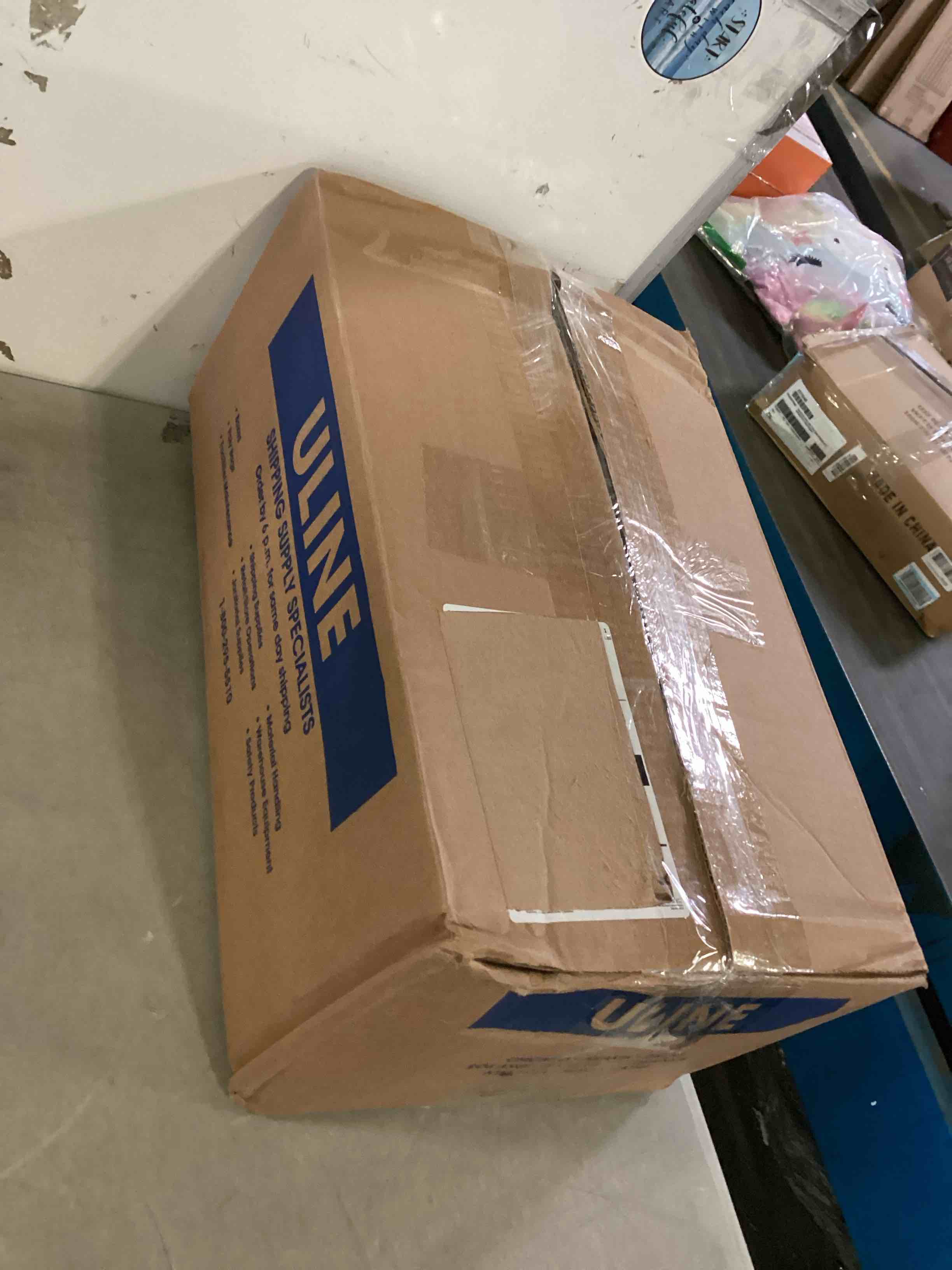 https://s3.amazonaws.com/lotting-images-prod/bidfta/BLU5350128_1702053050281.jpeg