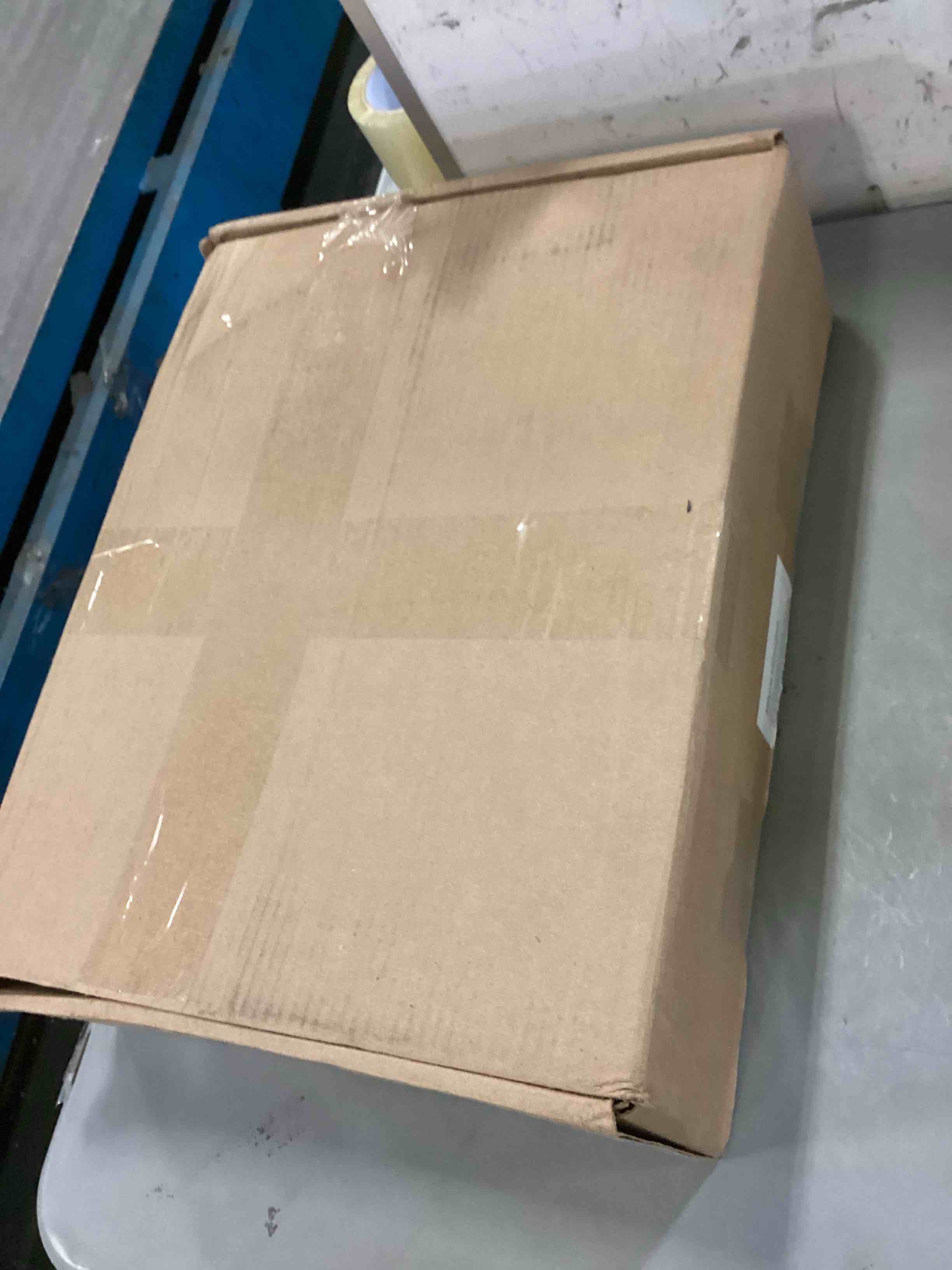 https://s3.amazonaws.com/lotting-images-prod/bidfta/BLU5350734_1702493937147.jpeg