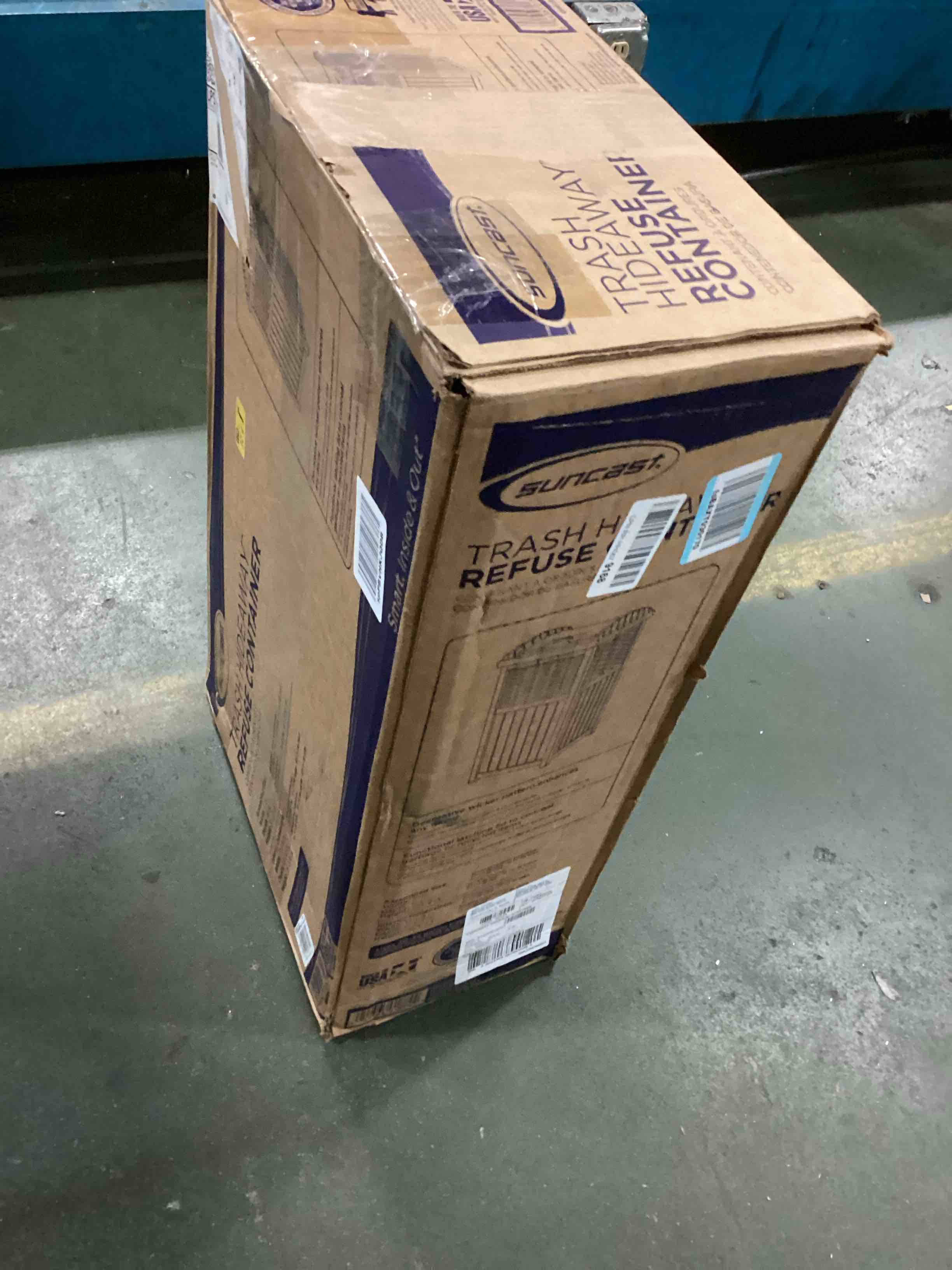 https://s3.amazonaws.com/lotting-images-prod/bidfta/BLU5350818_1702556435784.jpeg