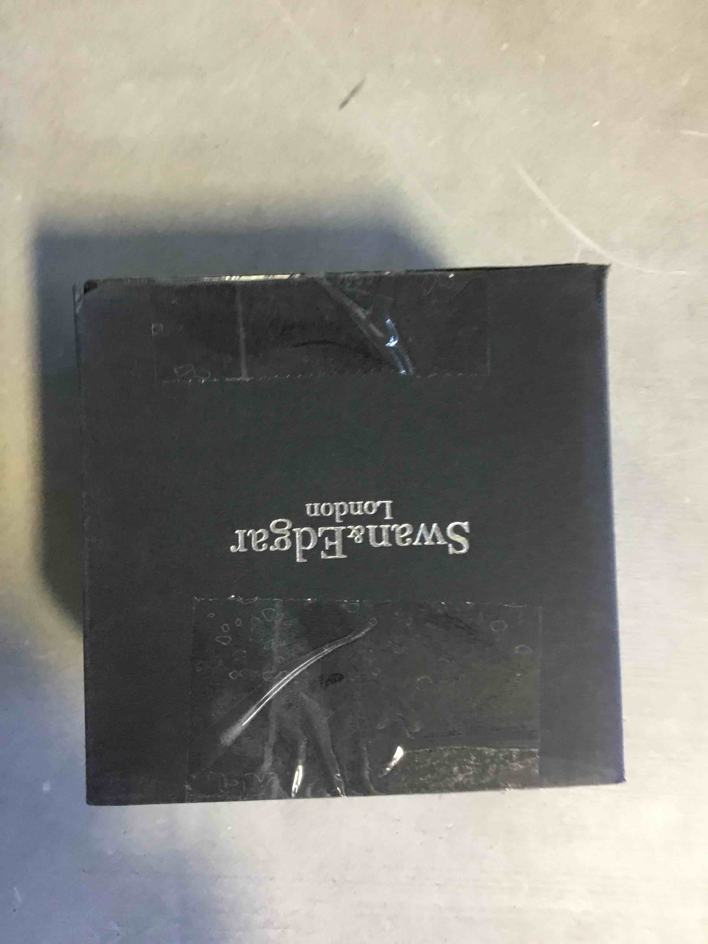 https://s3.amazonaws.com/lotting-images-prod/bidfta/BLU5351389_1701352120946.jpeg