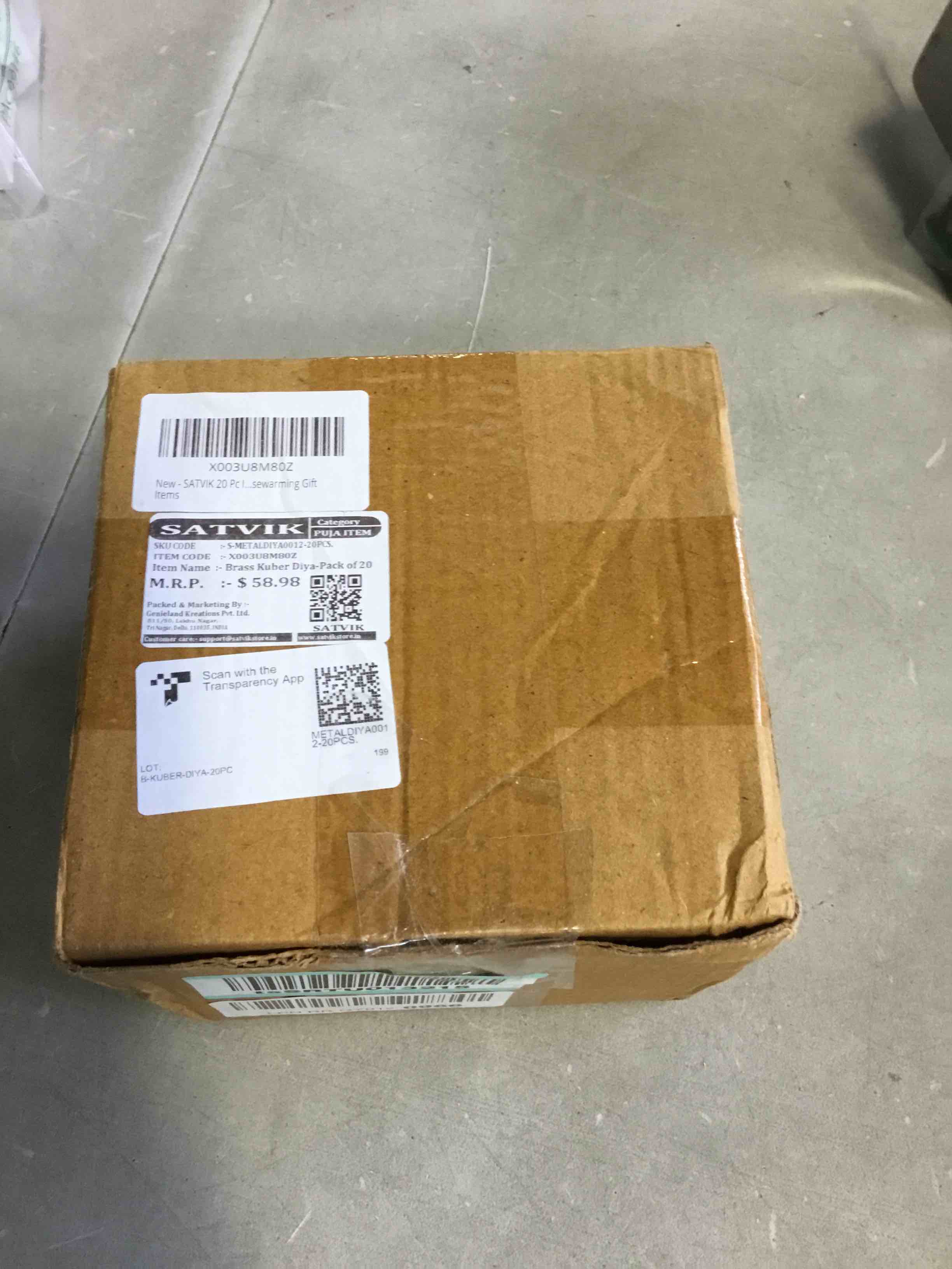 https://s3.amazonaws.com/lotting-images-prod/bidfta/BLU5351473_1701363249538.jpeg