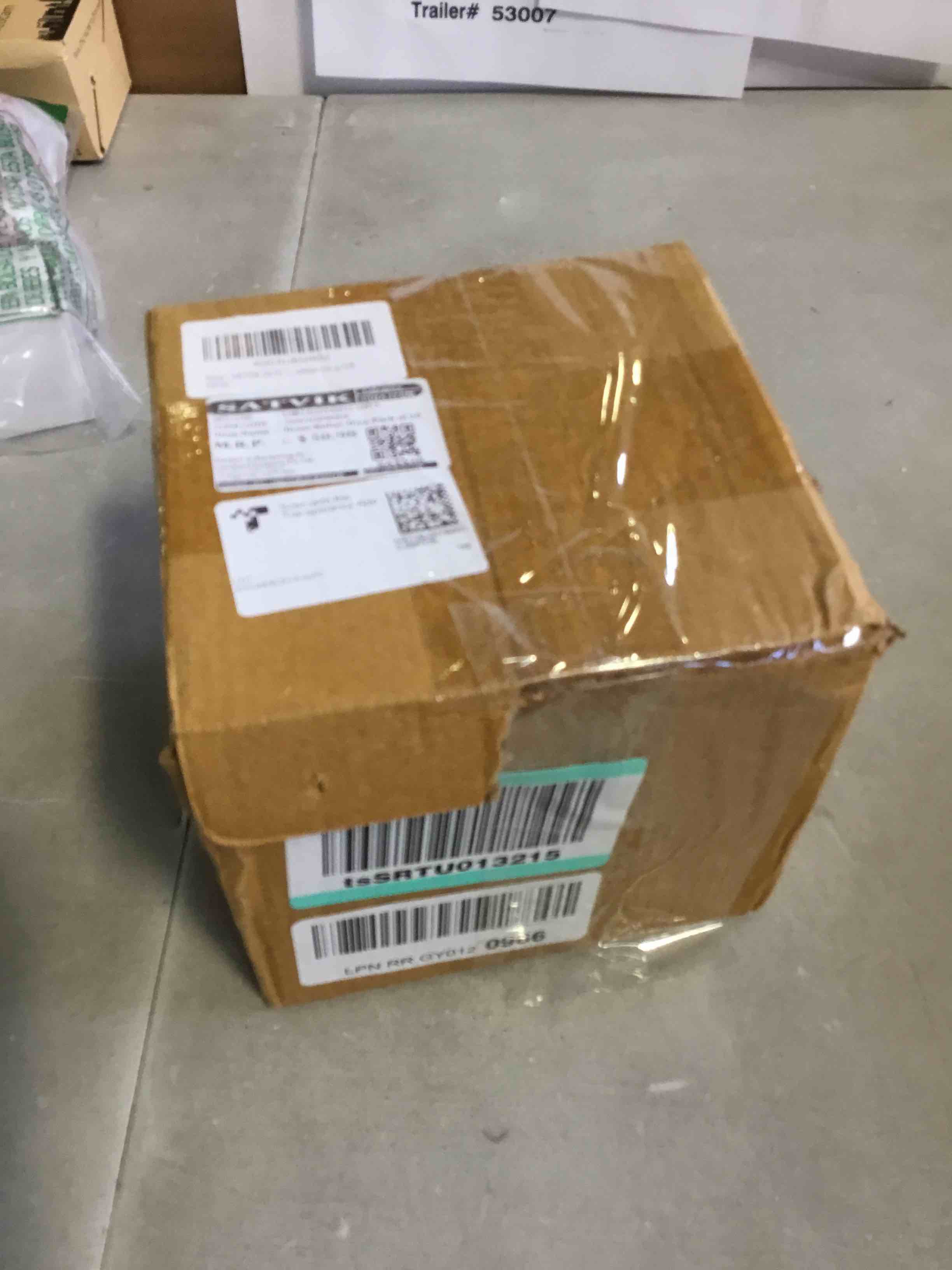 https://s3.amazonaws.com/lotting-images-prod/bidfta/BLU5351473_1701363298158.jpeg