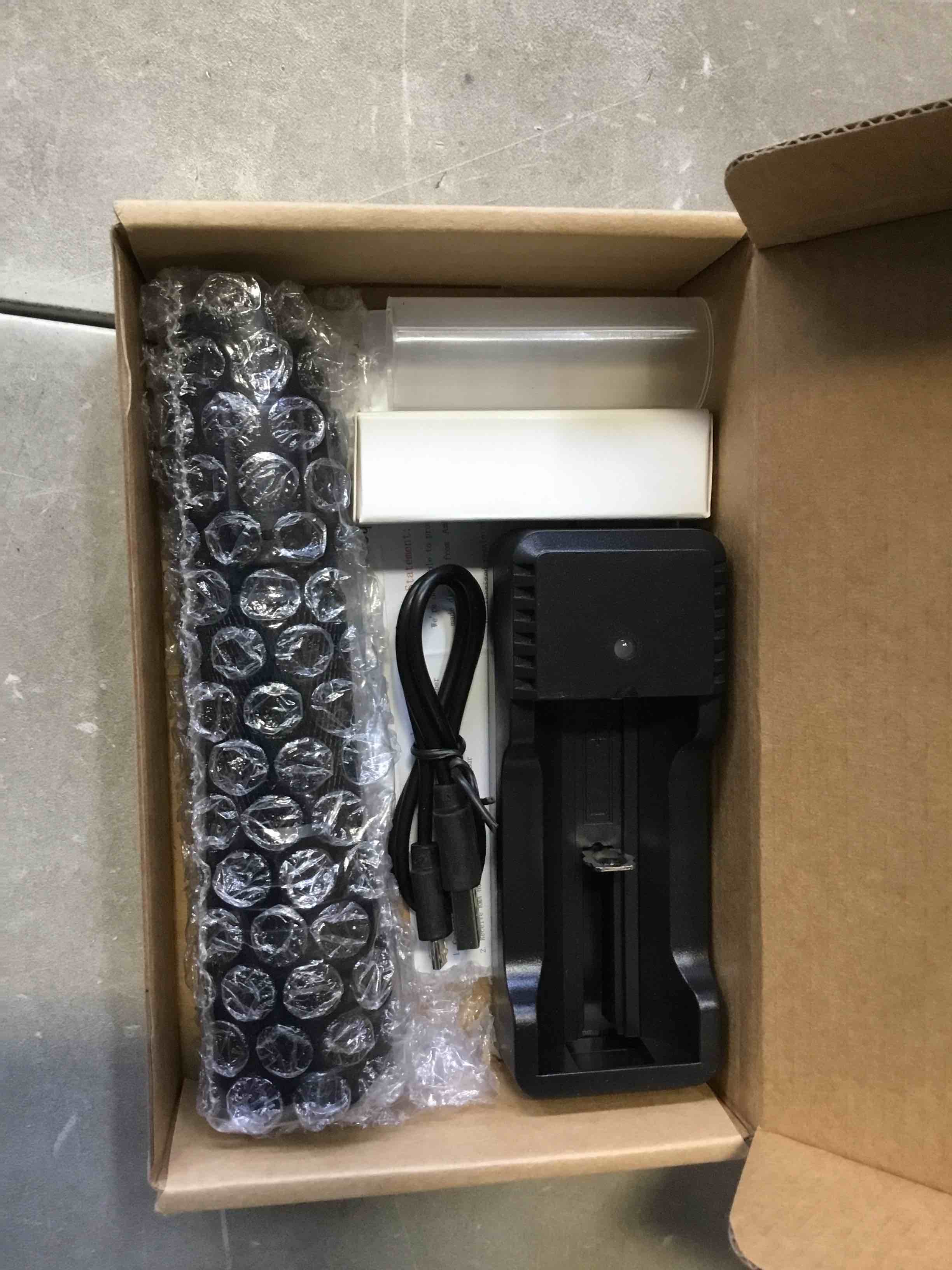 https://s3.amazonaws.com/lotting-images-prod/bidfta/BLU5353858_1701885652771.jpeg