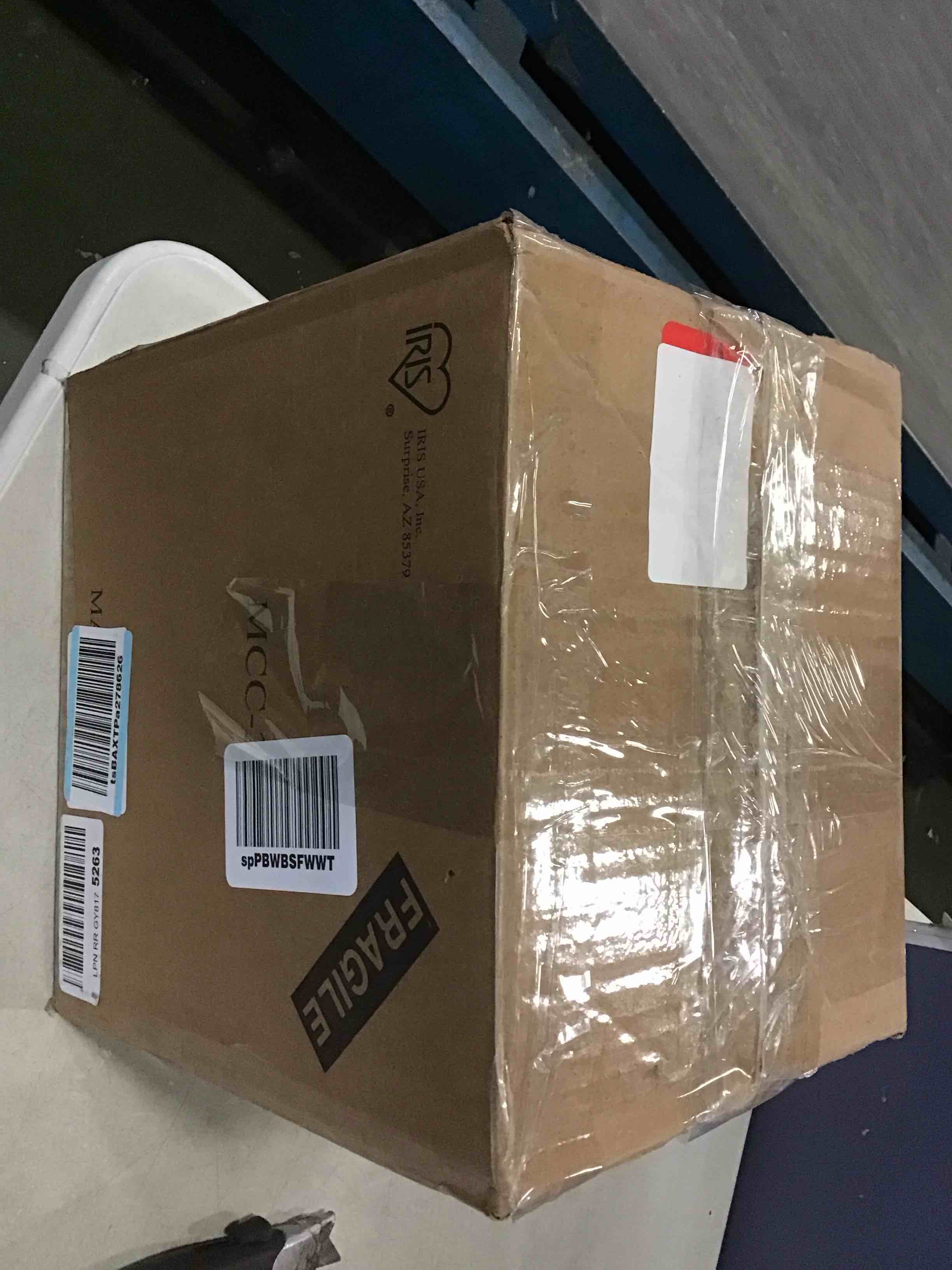 https://s3.amazonaws.com/lotting-images-prod/bidfta/BLU5354189_1701284088960.jpeg