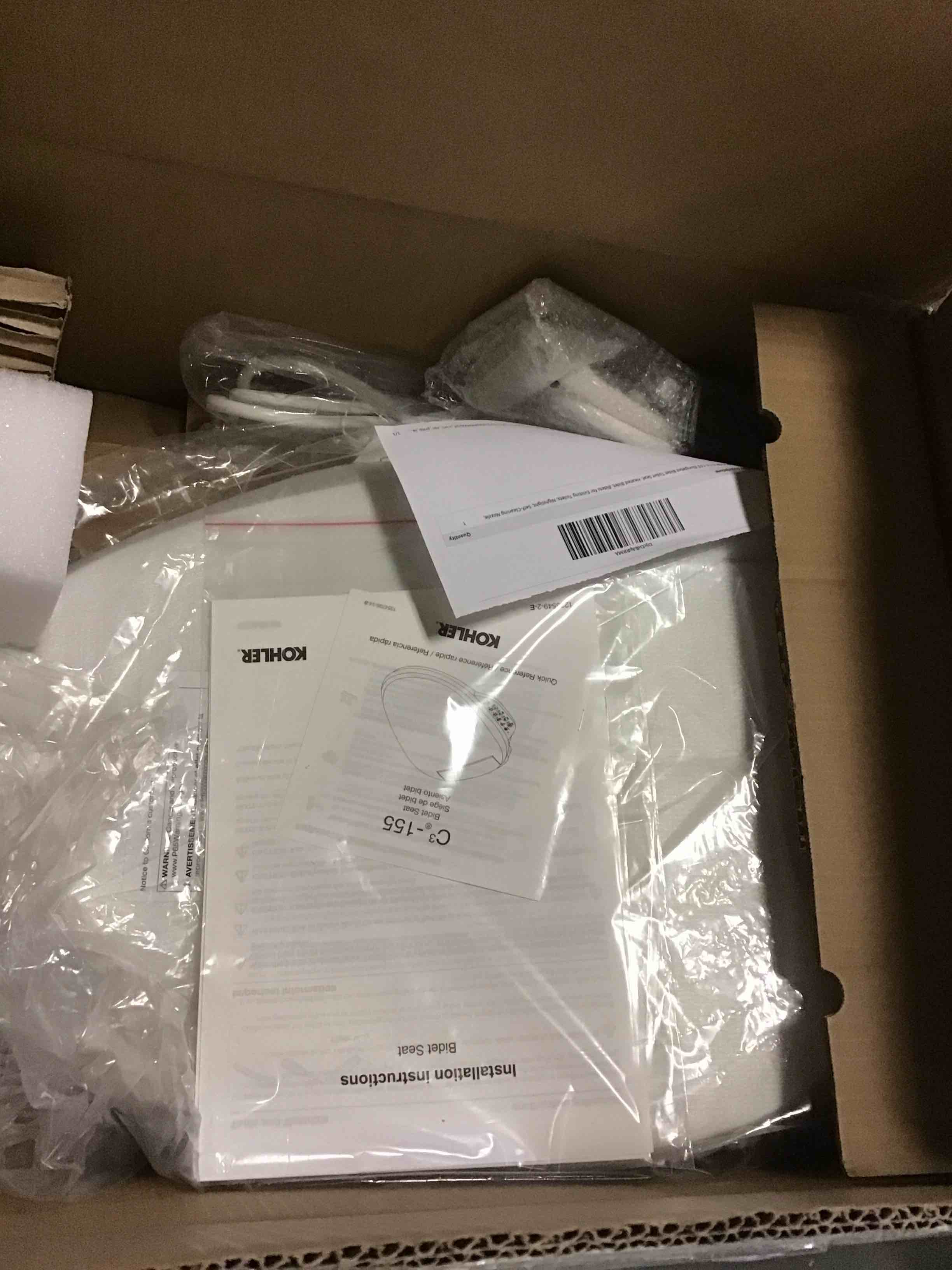 https://s3.amazonaws.com/lotting-images-prod/bidfta/BLU5354437_1701373676549.jpeg