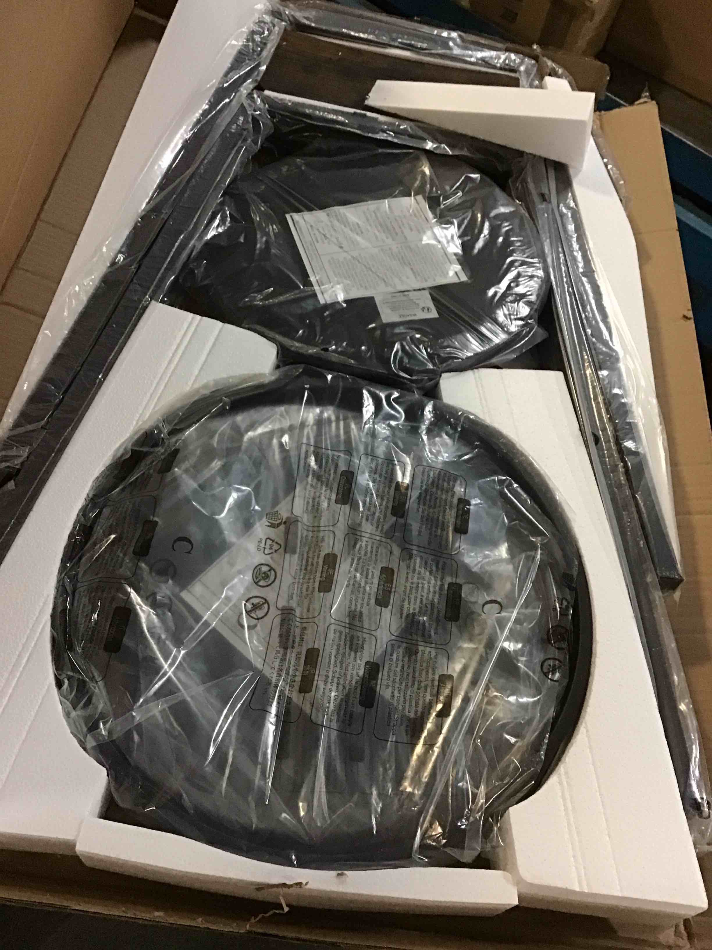 https://s3.amazonaws.com/lotting-images-prod/bidfta/BLU5355225_1701871848668.jpeg