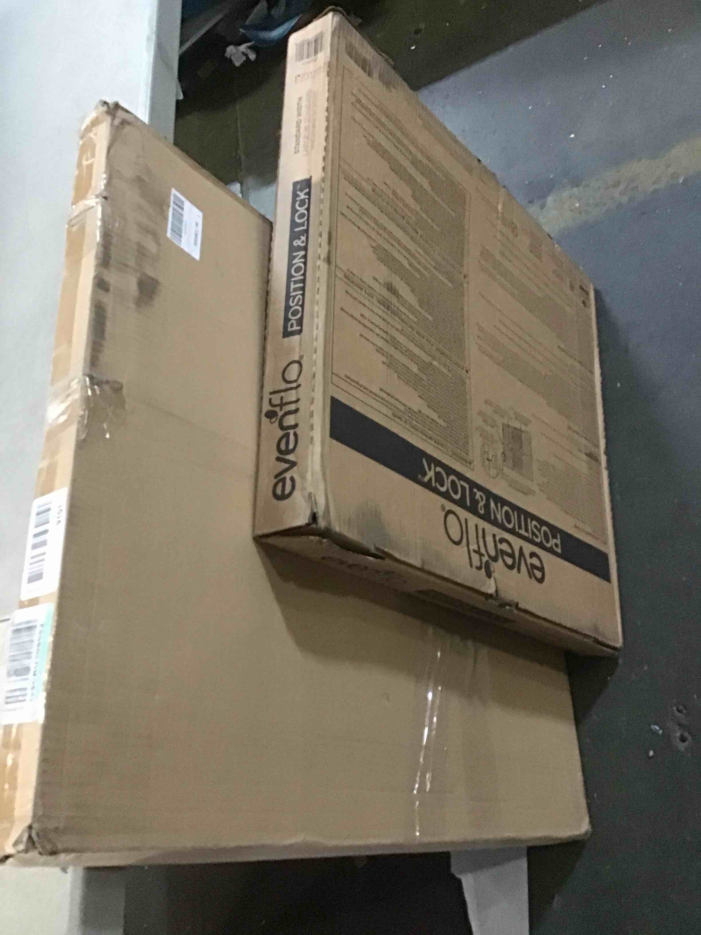 https://s3.amazonaws.com/lotting-images-prod/bidfta/BLU5355420_1701896625068.jpeg