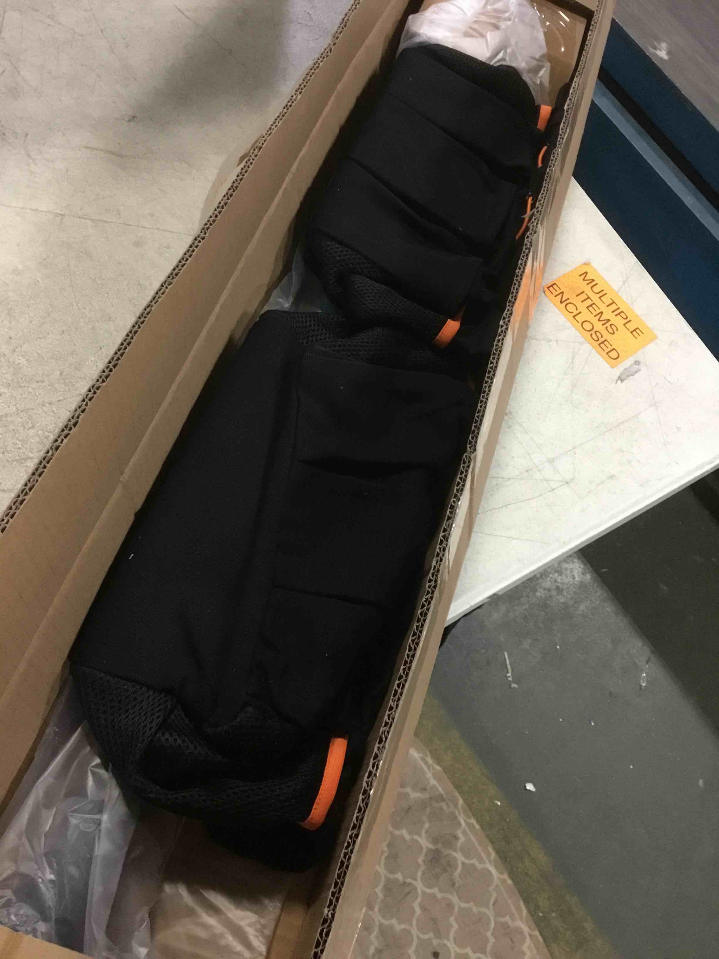 https://s3.amazonaws.com/lotting-images-prod/bidfta/BLU5355666_1701375683136.jpeg