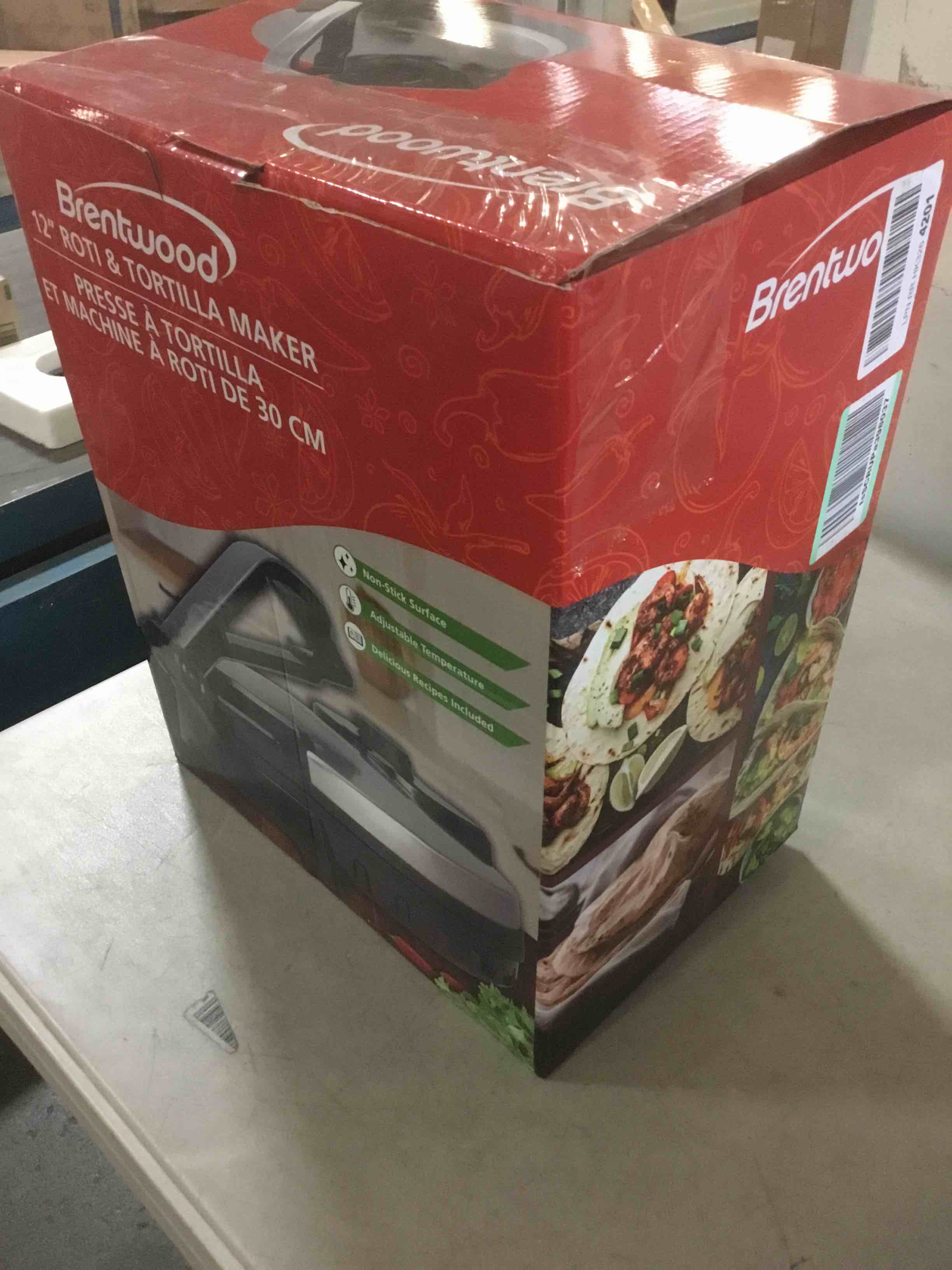 https://s3.amazonaws.com/lotting-images-prod/bidfta/BLU5356597_1701960105902.jpeg