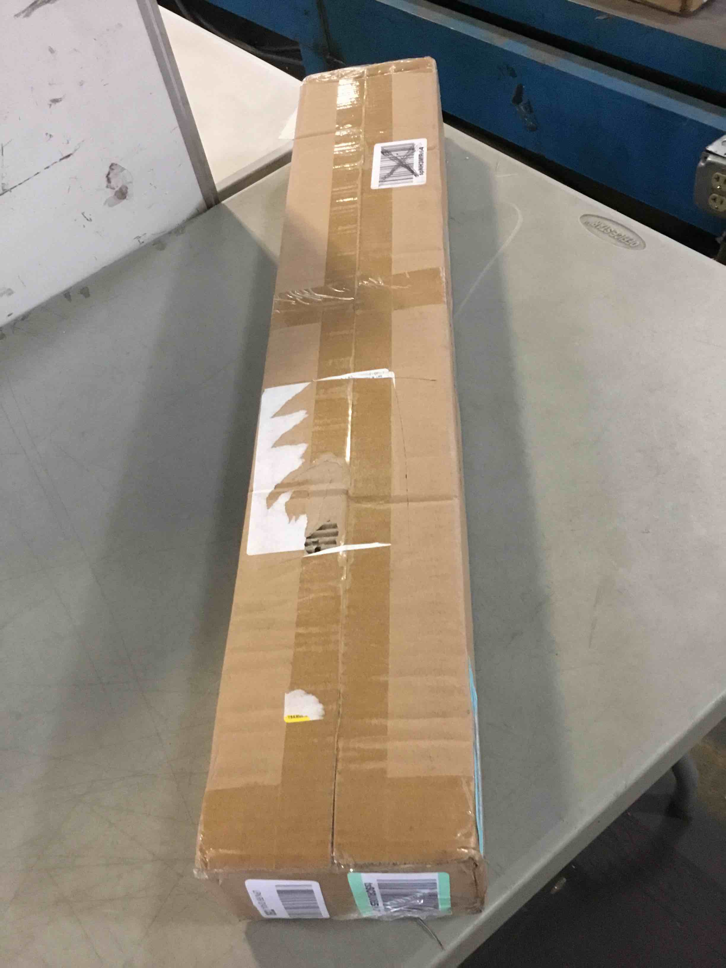 https://s3.amazonaws.com/lotting-images-prod/bidfta/BLU5356843_1702050442806.jpeg