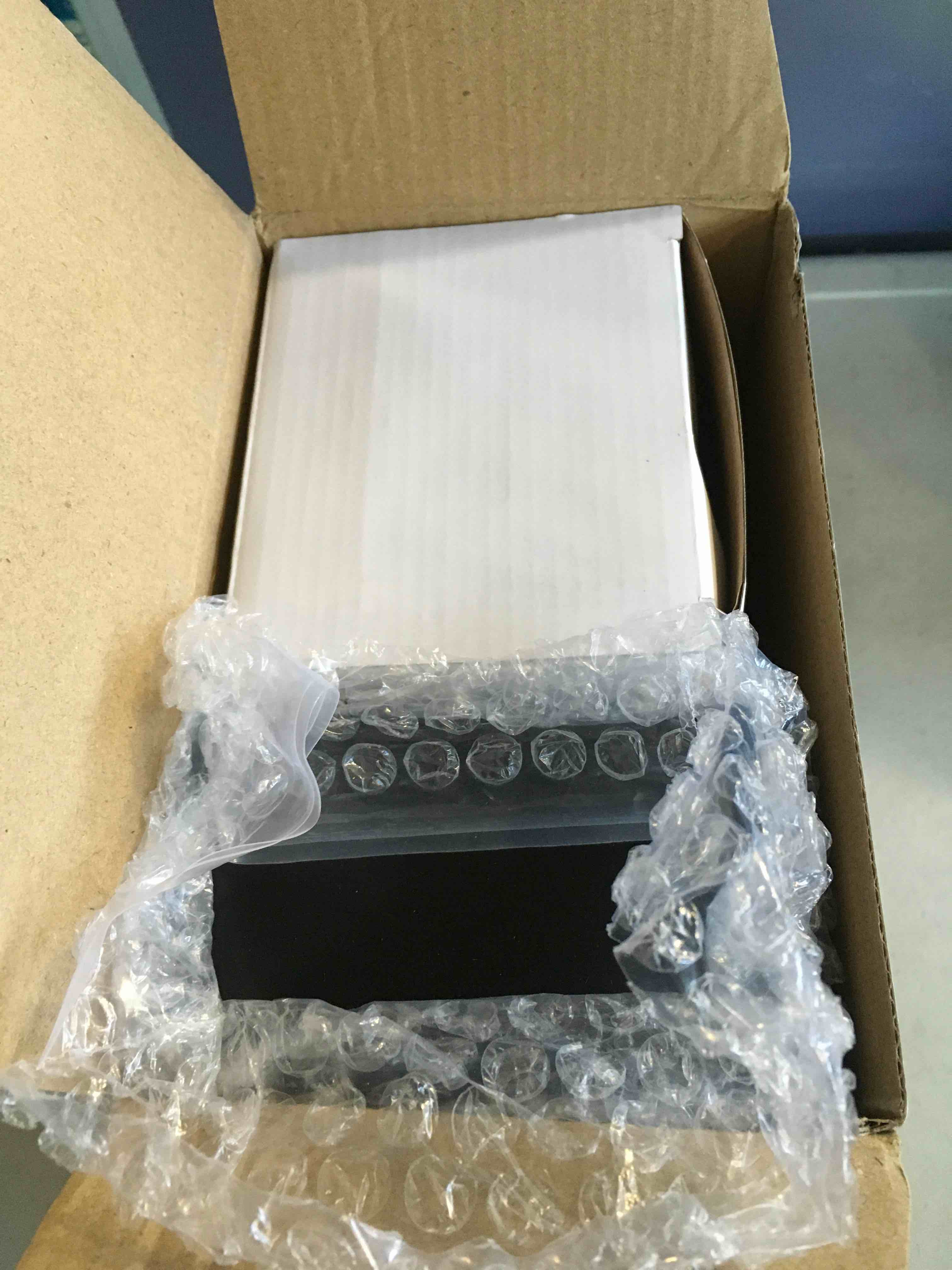 https://s3.amazonaws.com/lotting-images-prod/bidfta/BLU5357375_1701288320277.jpeg