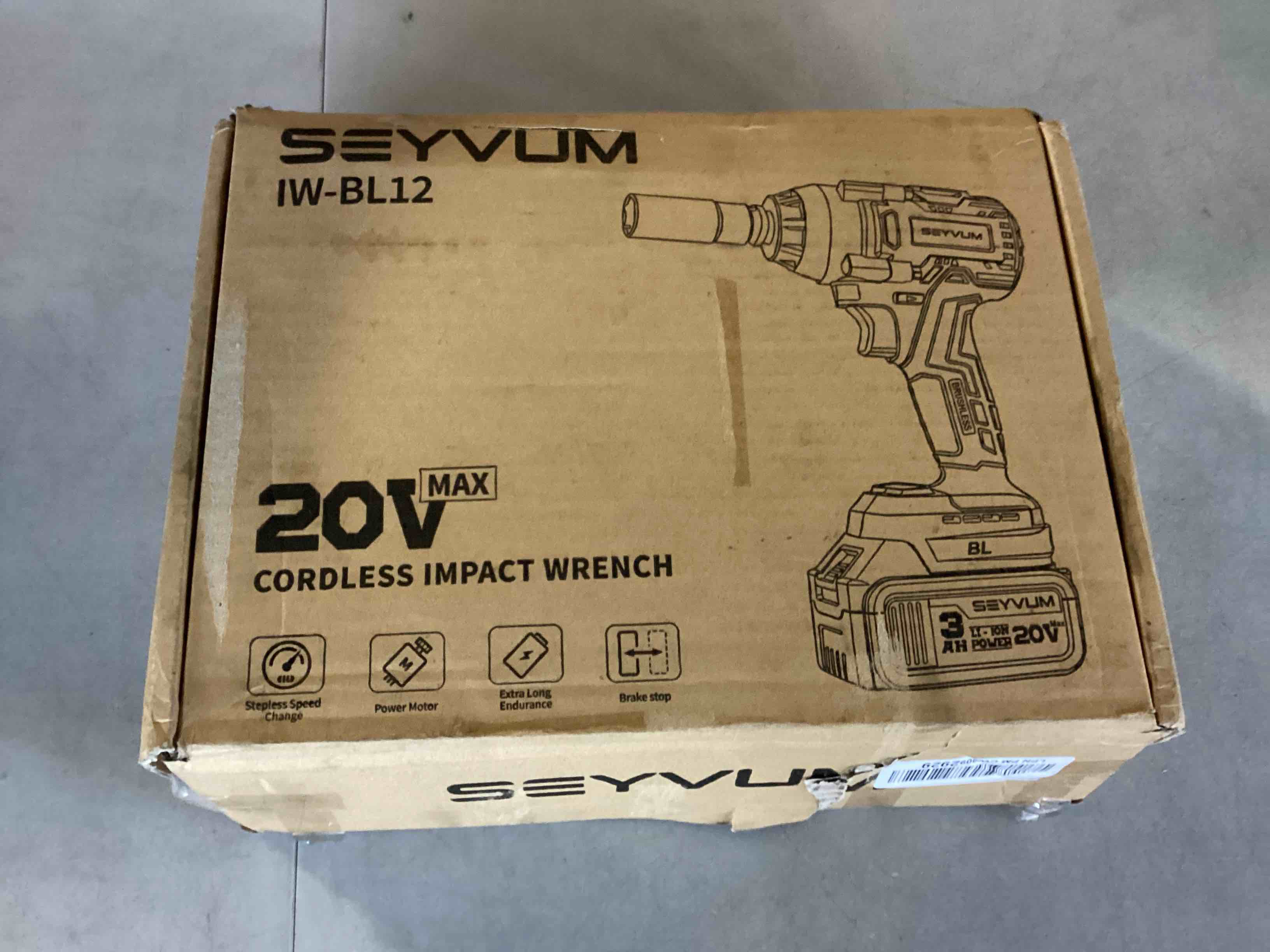 https://s3.amazonaws.com/lotting-images-prod/bidfta/BLU5357471_1701355602107.jpeg