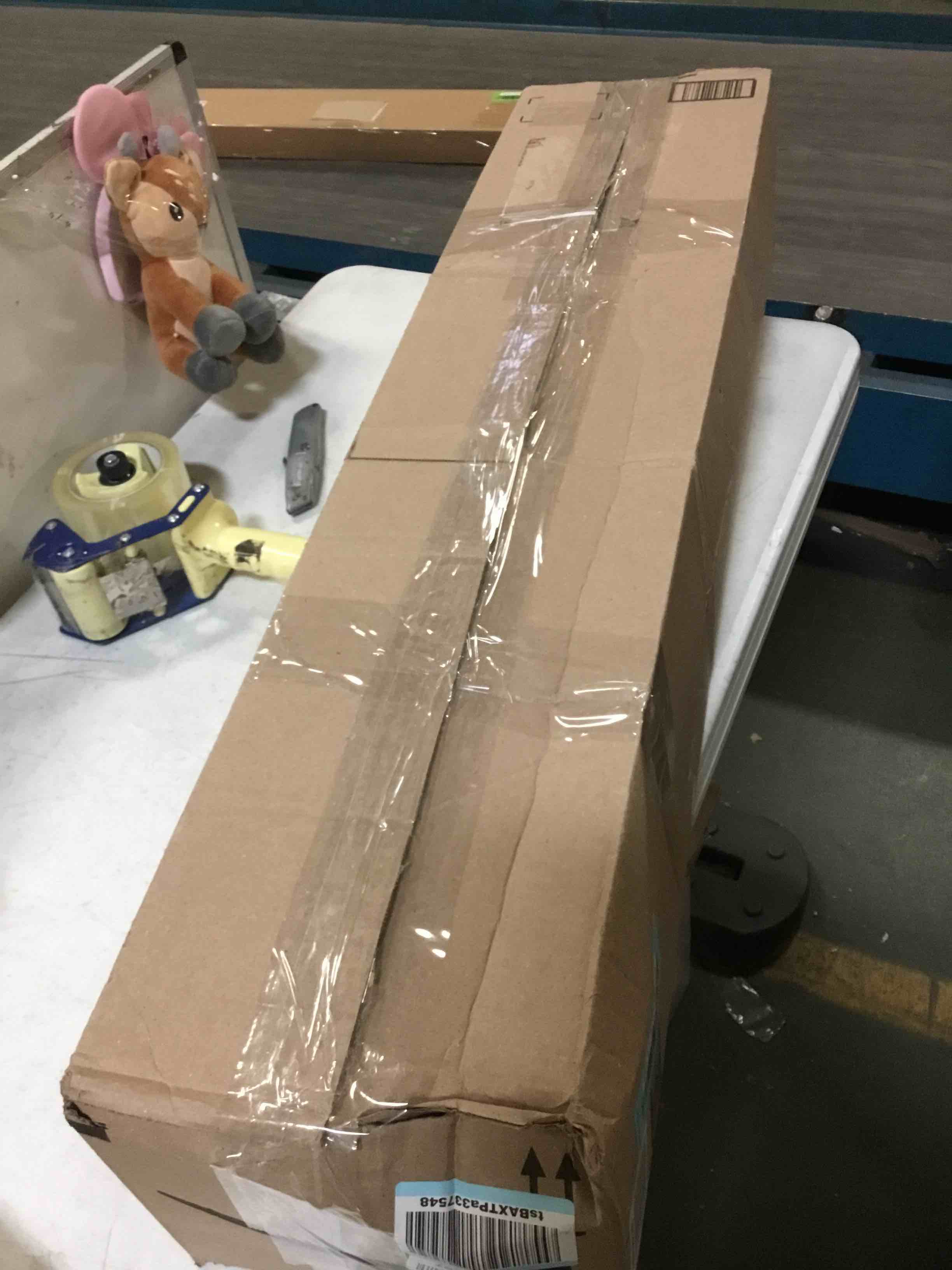 https://s3.amazonaws.com/lotting-images-prod/bidfta/BLU5358575_1701782422831.jpeg