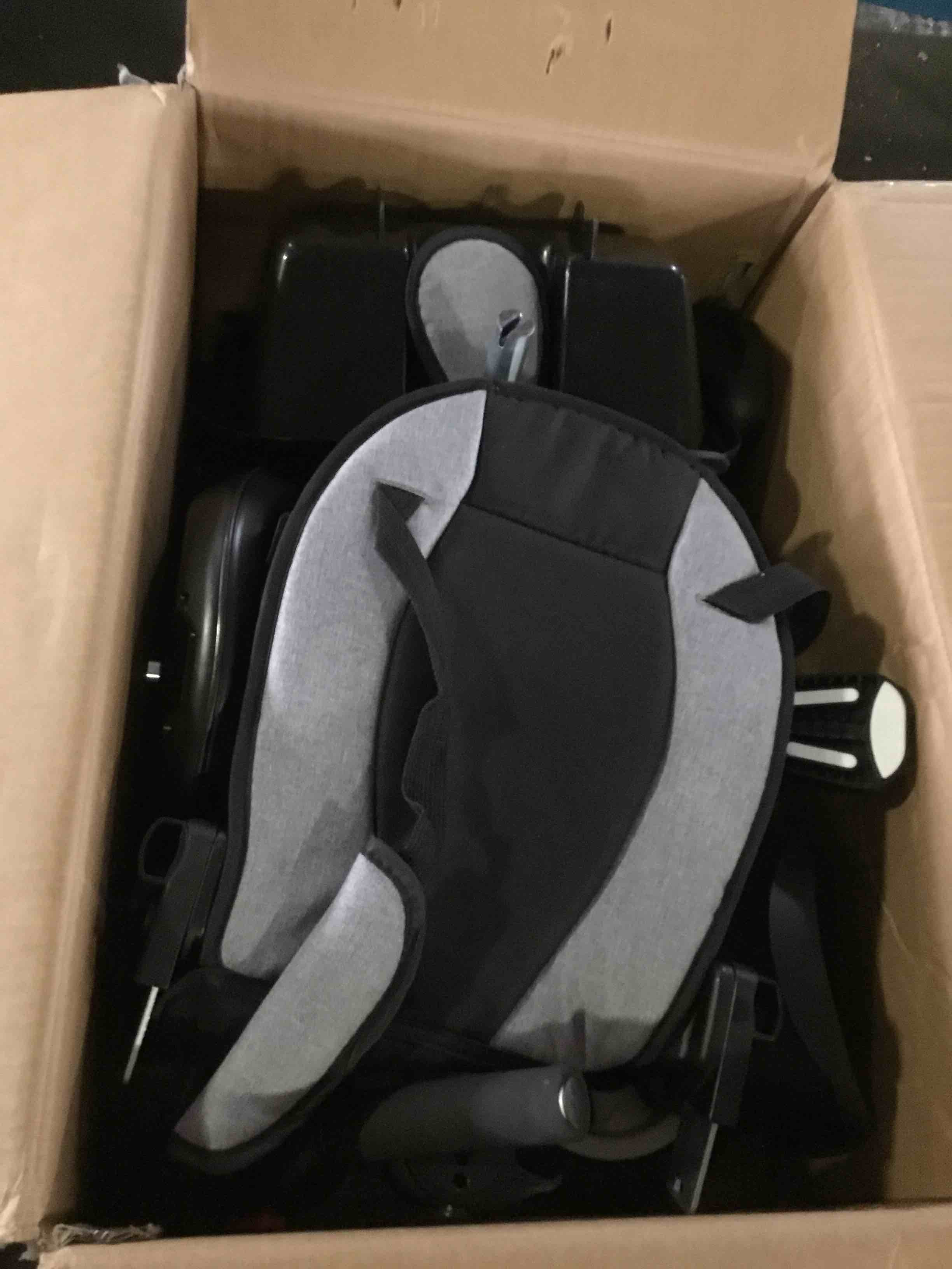 https://s3.amazonaws.com/lotting-images-prod/bidfta/BLU5358832_1701877405780.jpeg