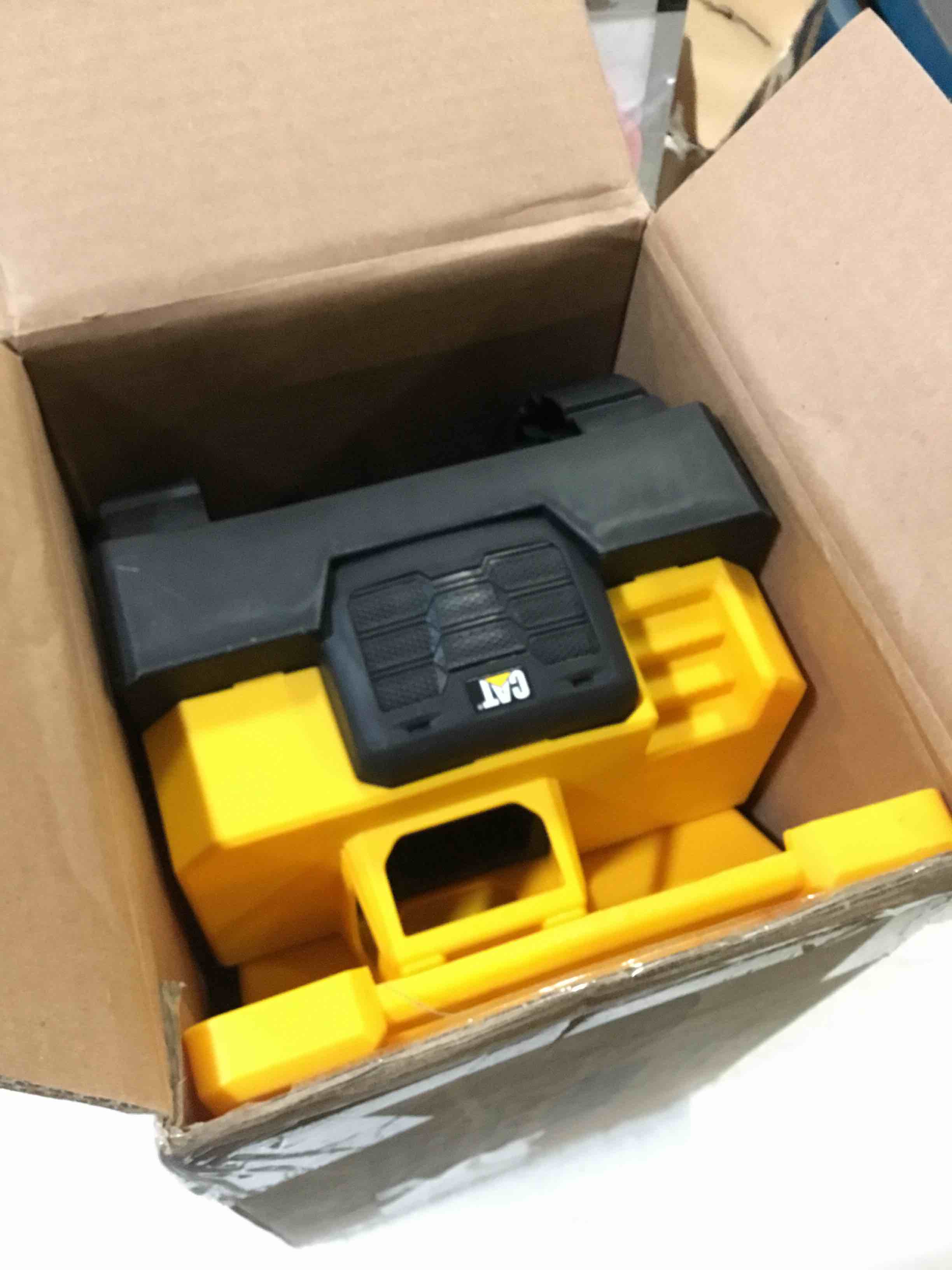 https://s3.amazonaws.com/lotting-images-prod/bidfta/BLU5358994_1701957671626.jpeg