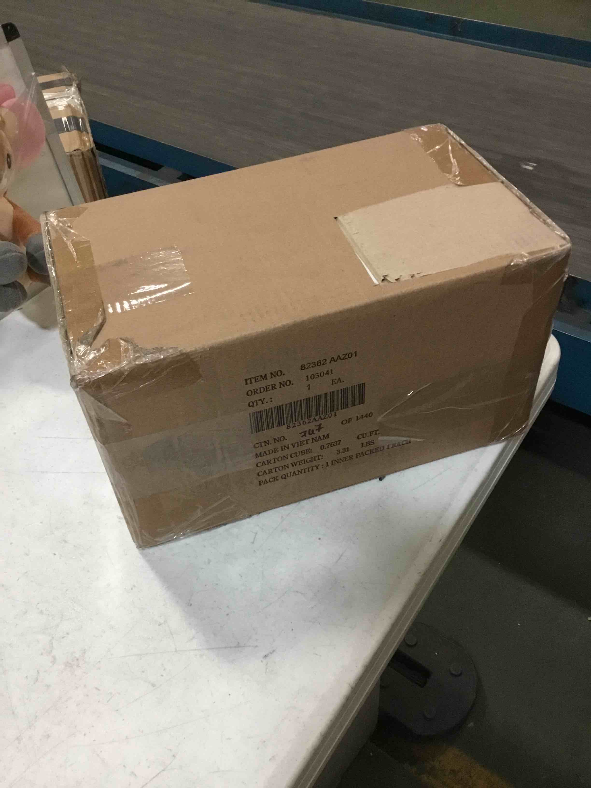https://s3.amazonaws.com/lotting-images-prod/bidfta/BLU5358994_1701957700820.jpeg