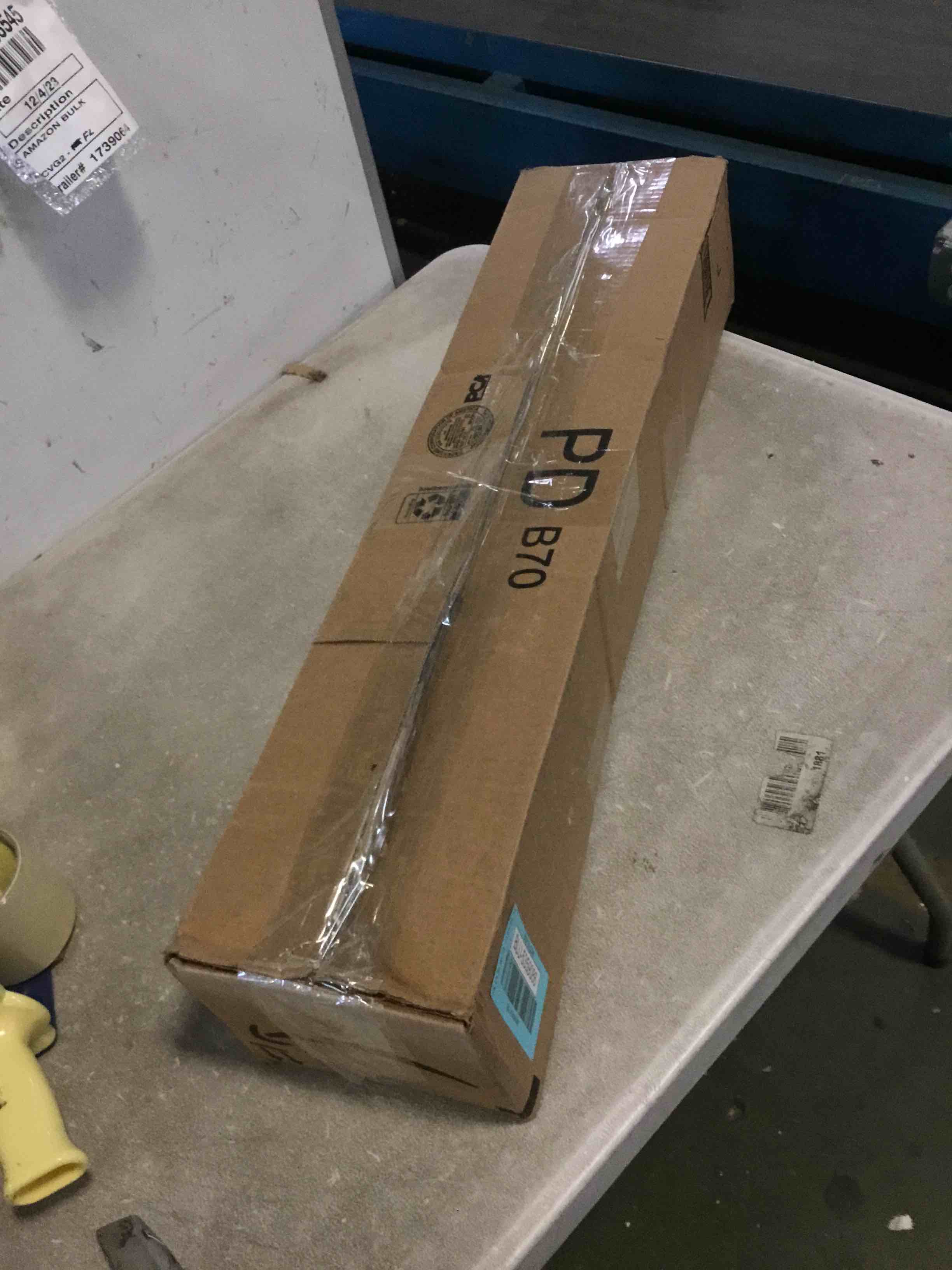 https://s3.amazonaws.com/lotting-images-prod/bidfta/BLU5359086_1701973236815.jpeg