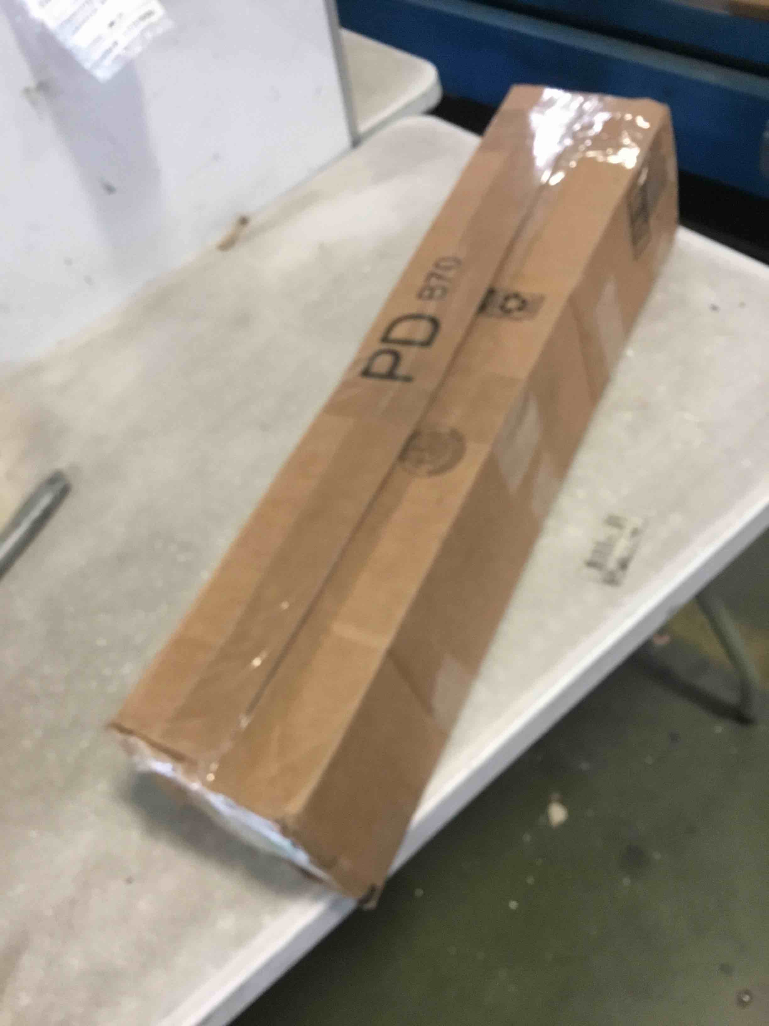 https://s3.amazonaws.com/lotting-images-prod/bidfta/BLU5359116_1701976992586.jpeg