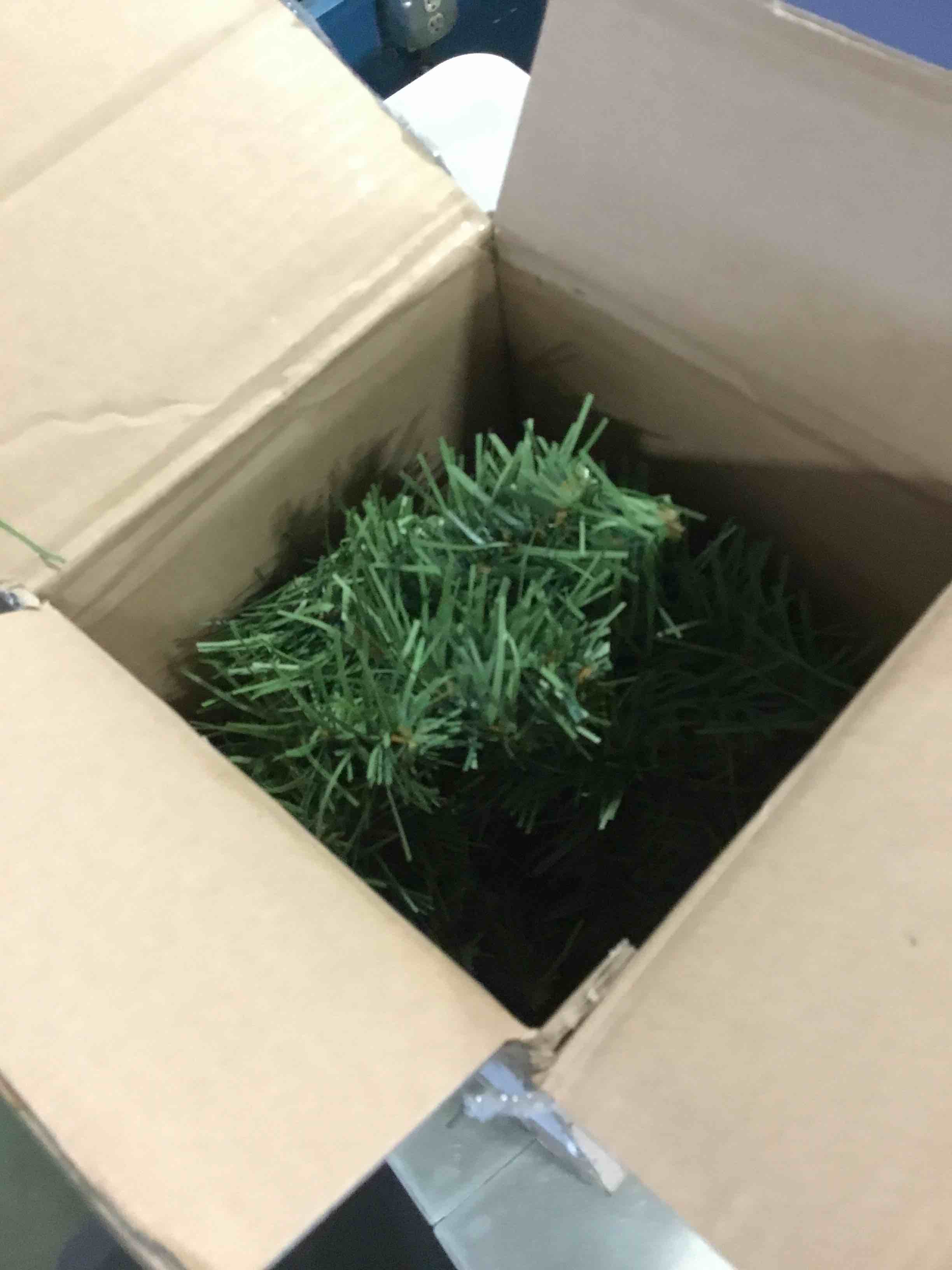 https://s3.amazonaws.com/lotting-images-prod/bidfta/BLU5359186_1702043264824.jpeg