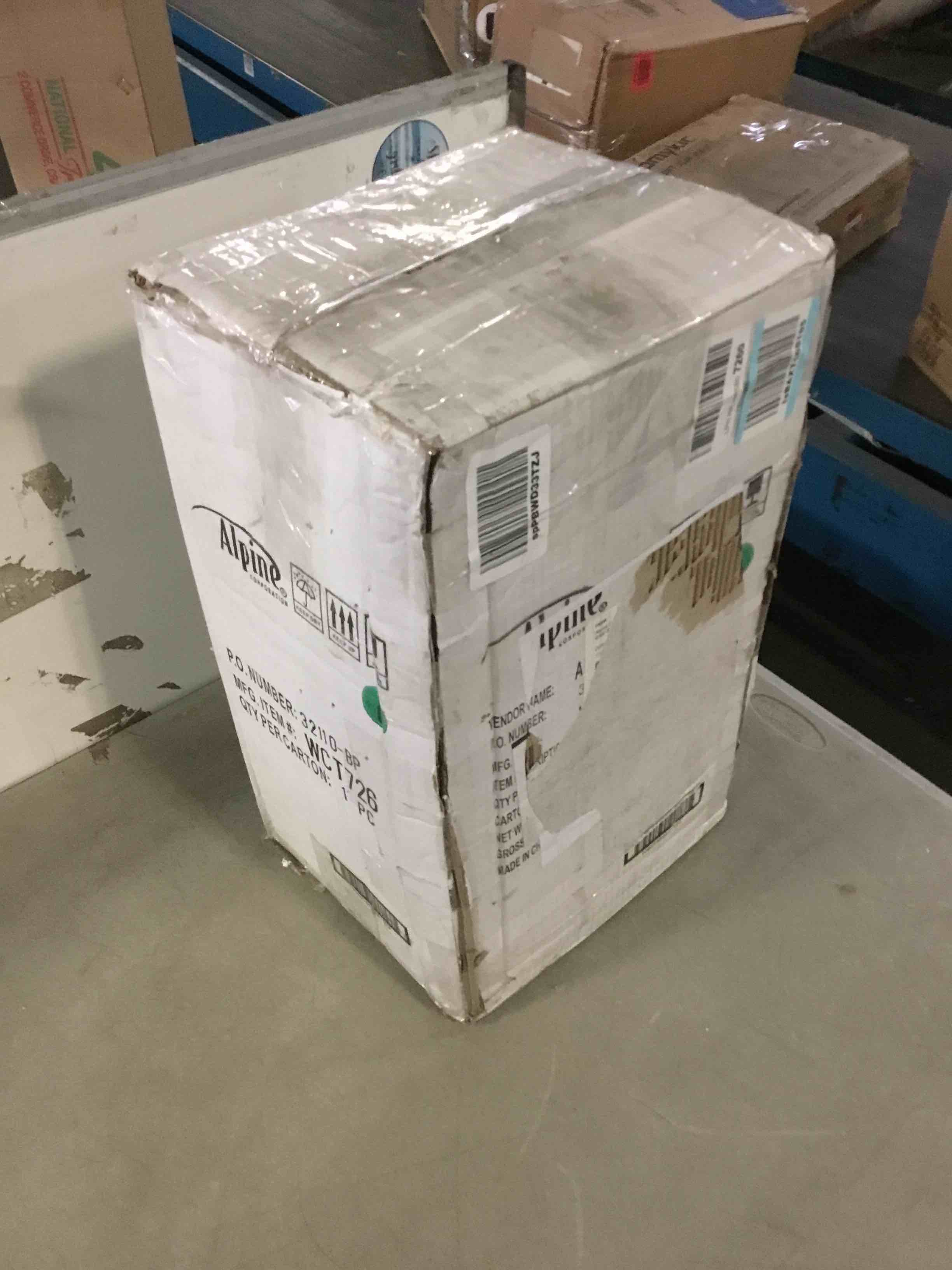 https://s3.amazonaws.com/lotting-images-prod/bidfta/BLU5359392_1702304502636.jpeg