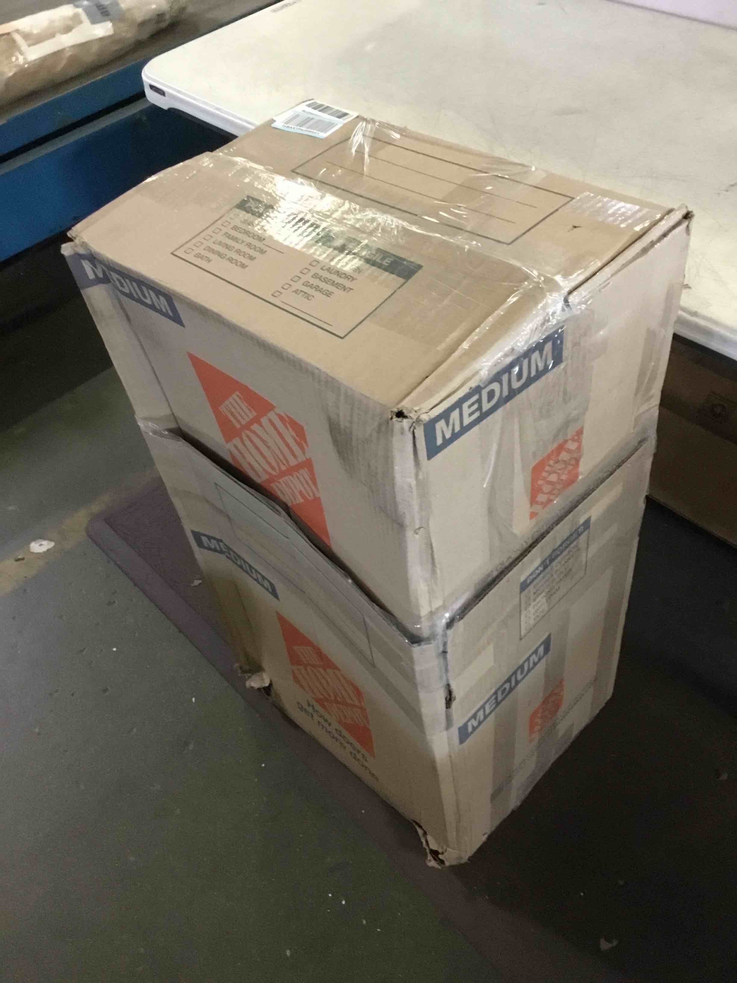 https://s3.amazonaws.com/lotting-images-prod/bidfta/BLU5359628_1702399557437.jpeg