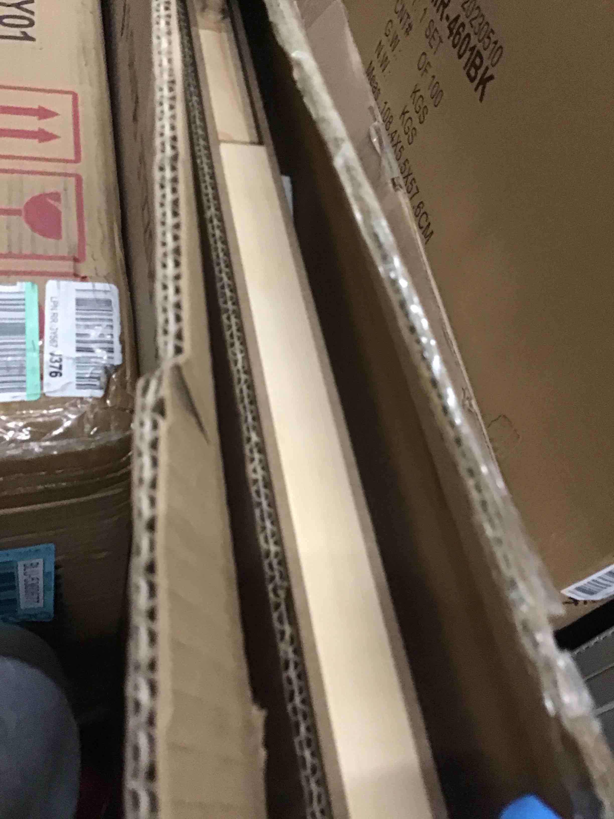 https://s3.amazonaws.com/lotting-images-prod/bidfta/BLU5360678_1704298888469.jpeg